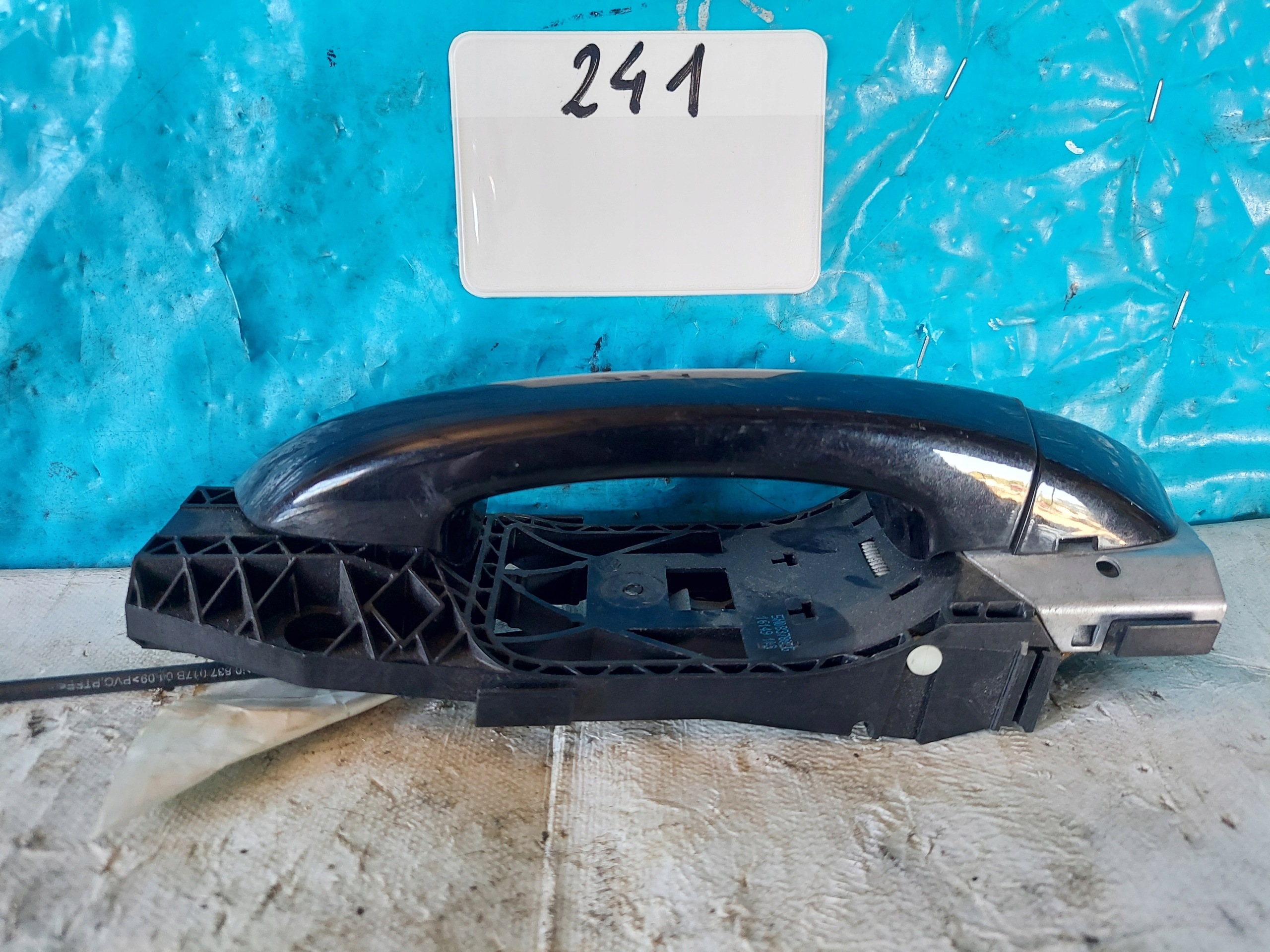 handle right front 2D VW GOLF VI 5N0837886G