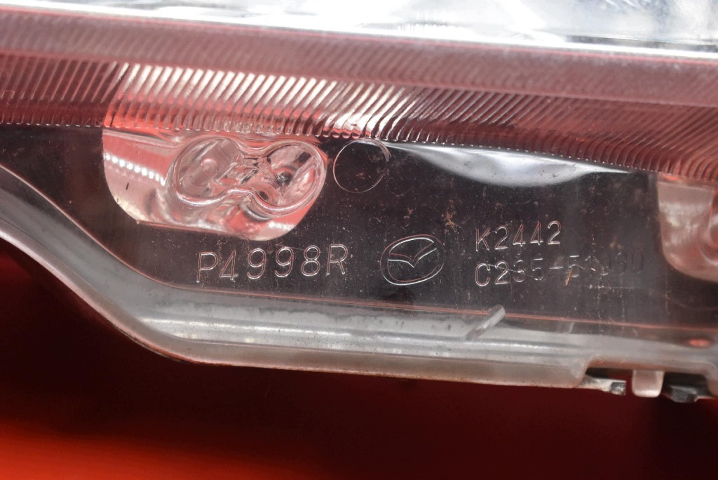 REFLEKTOR right light front lens EU C235-51030 MAZDA 5 1 and CR 05-08