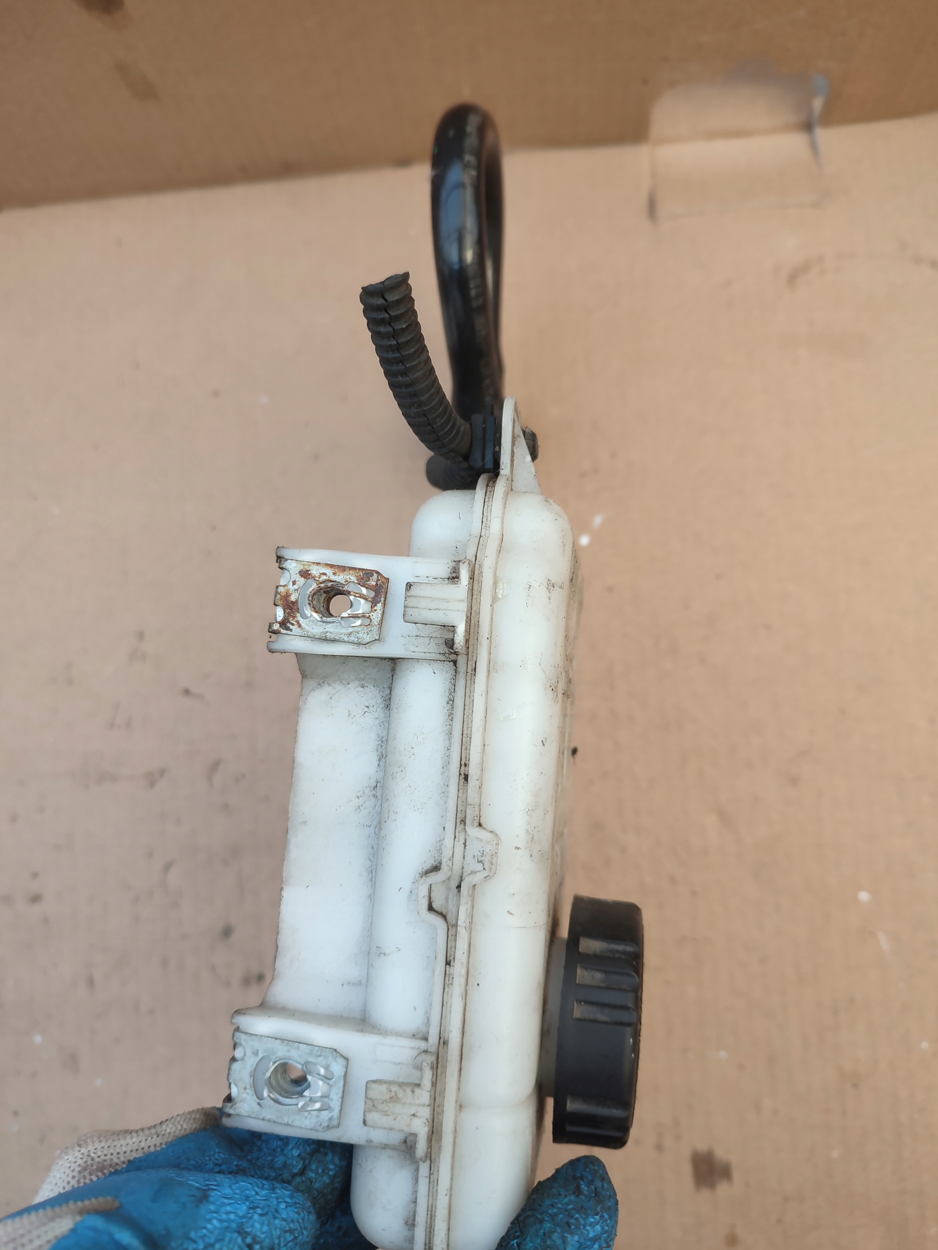 Behälter des Gasses Brems- RENAULT TRAFIC 1.6 460910738R