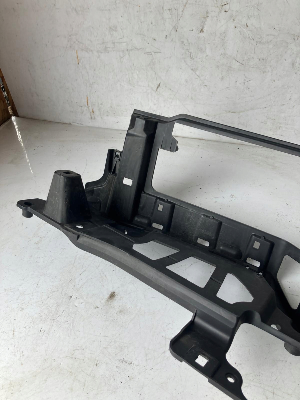 pillar upper iron support CITROEN C4 PICASSO II 9676051877