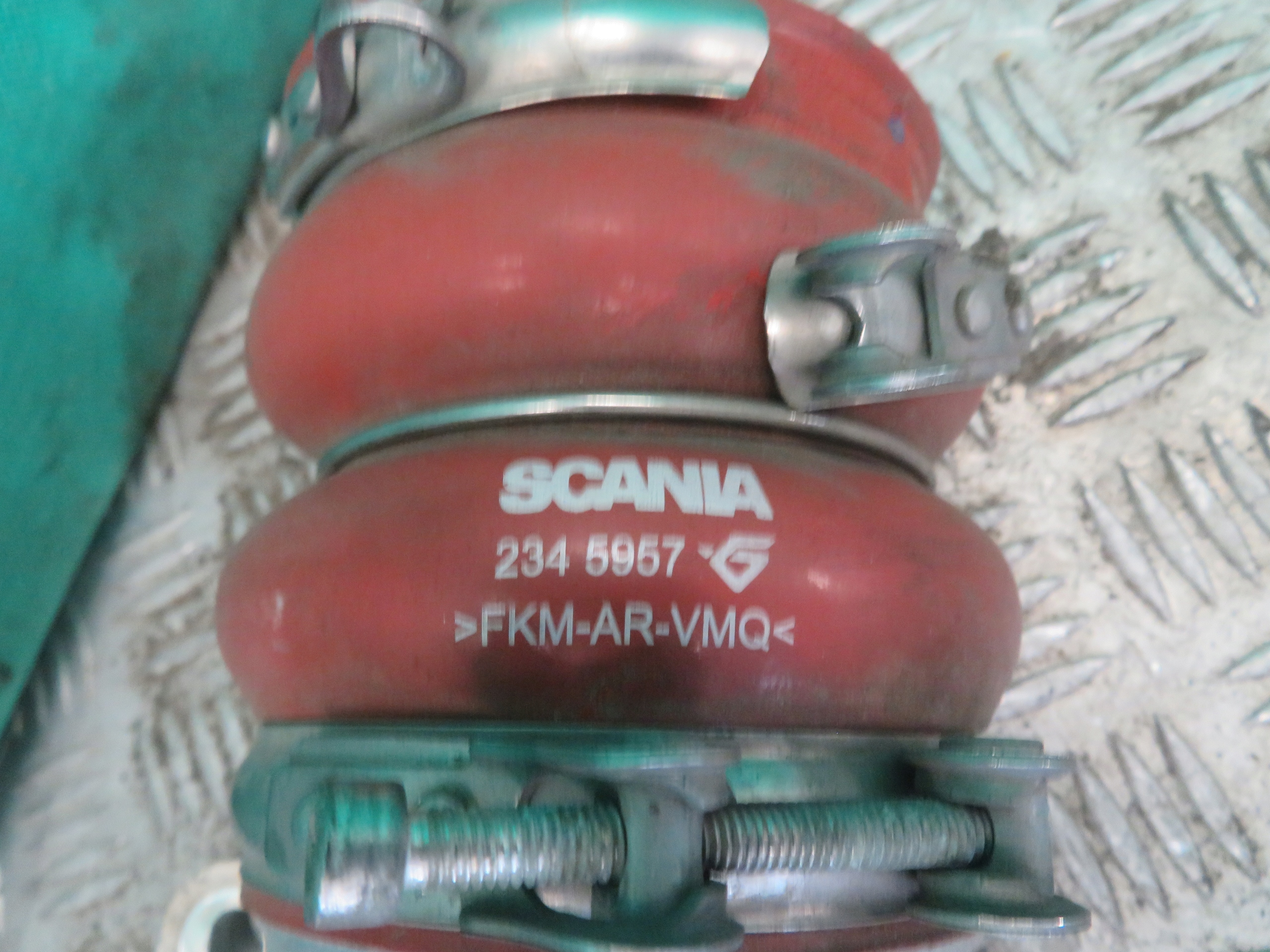 KUPPLUNG rohr intercooler SCANIA G410 CNG 23R