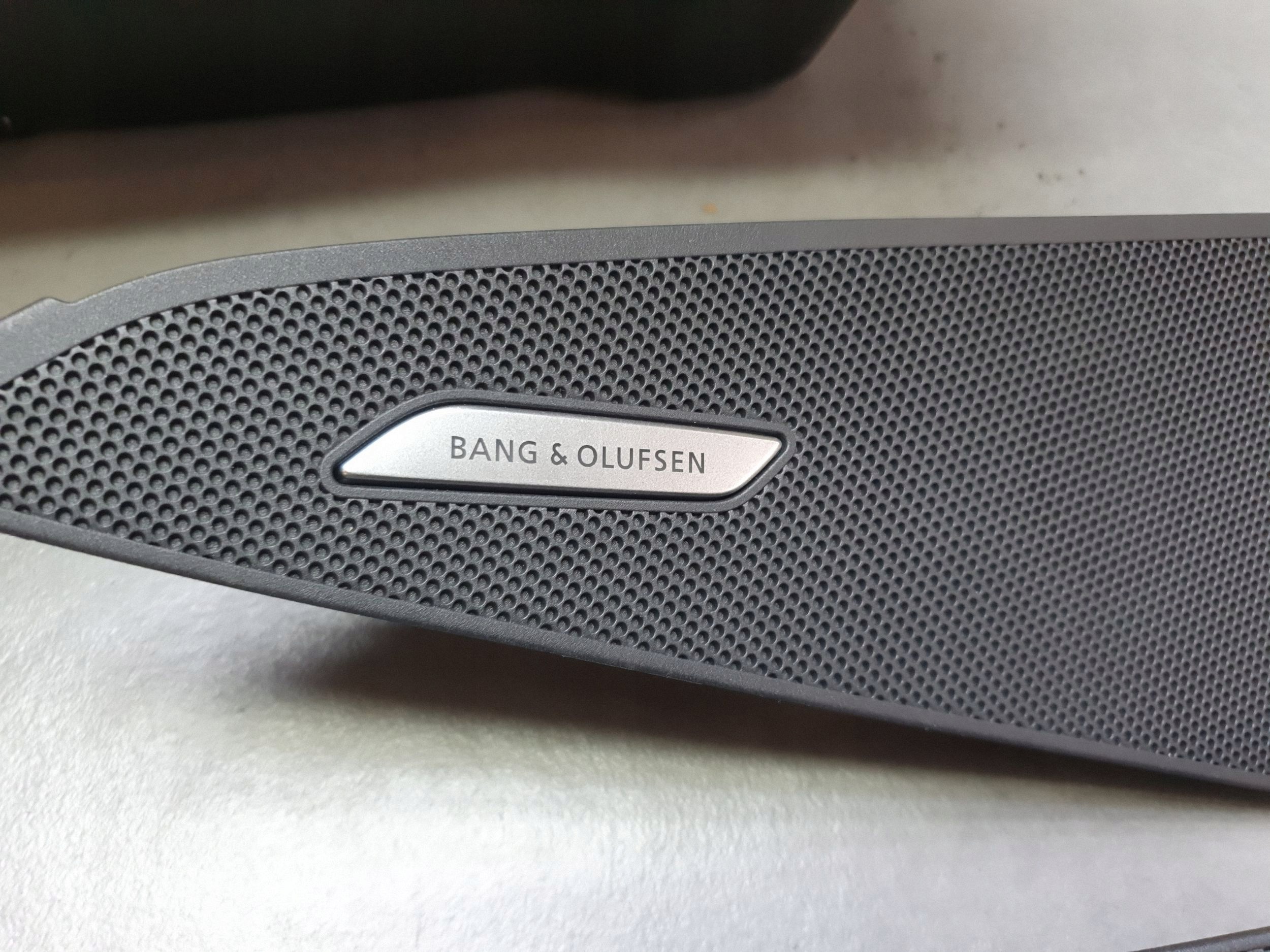 Audi SQ6 e-tron satz audio bang&OLUFSEN 8Y0035465A 85E035382A