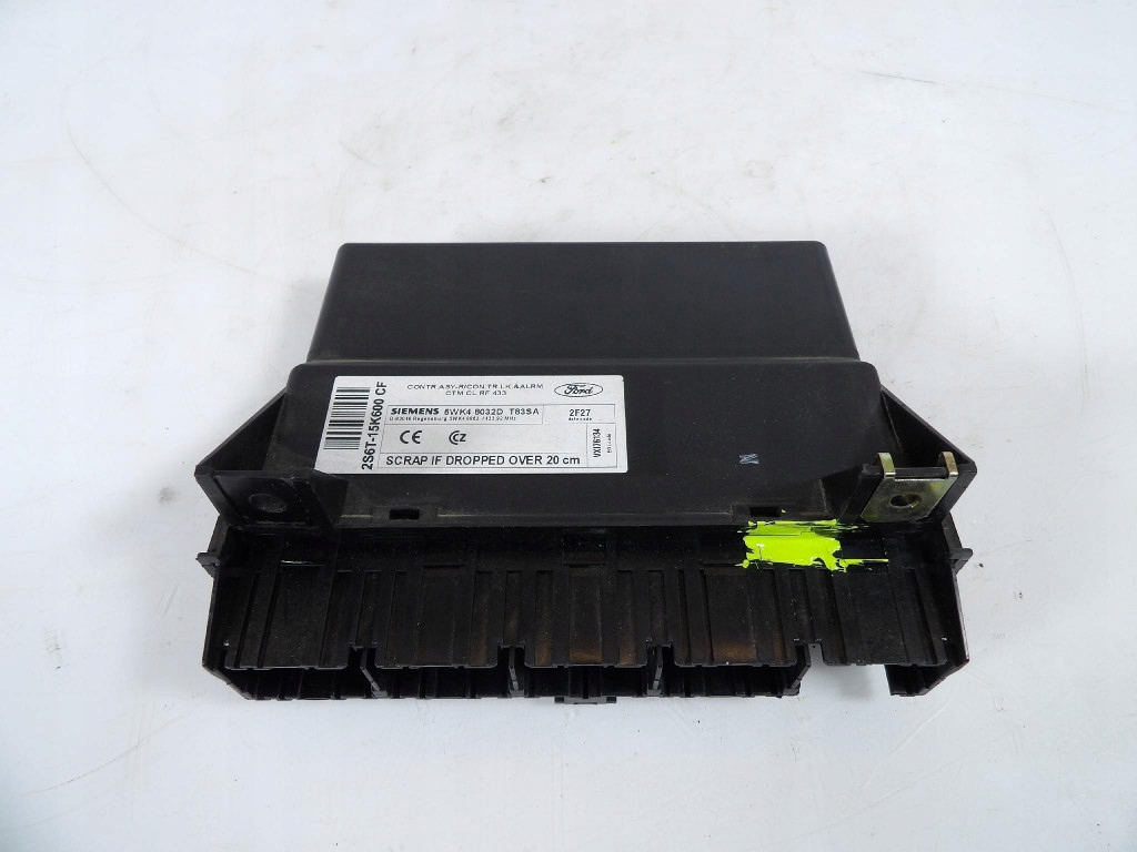 FORD FIESTA MK5 1.3B Unité commande confort 2S6T-15K600-CF
