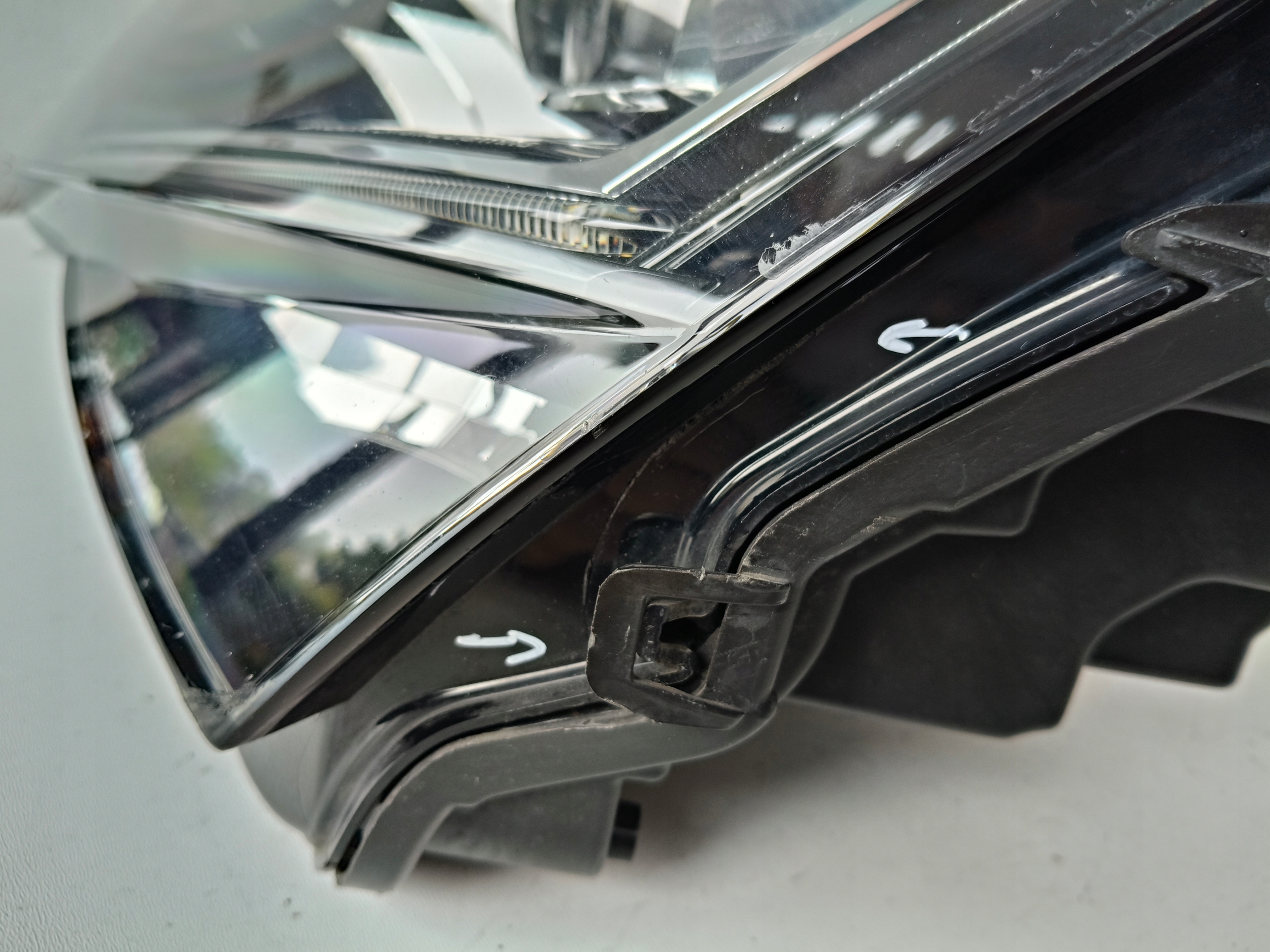 light left REFLEKTOR SKODA SUPERB III 3 3V 3V0 19- LIFT FULL LED