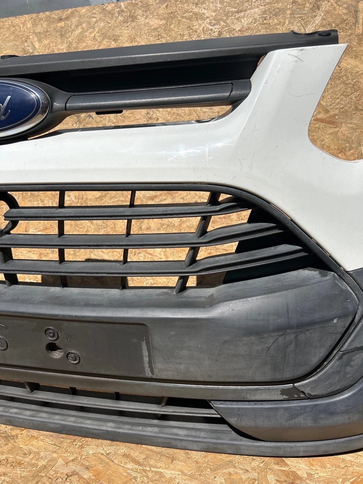 complete bumper front front Ford Transit custom mk1 bialy