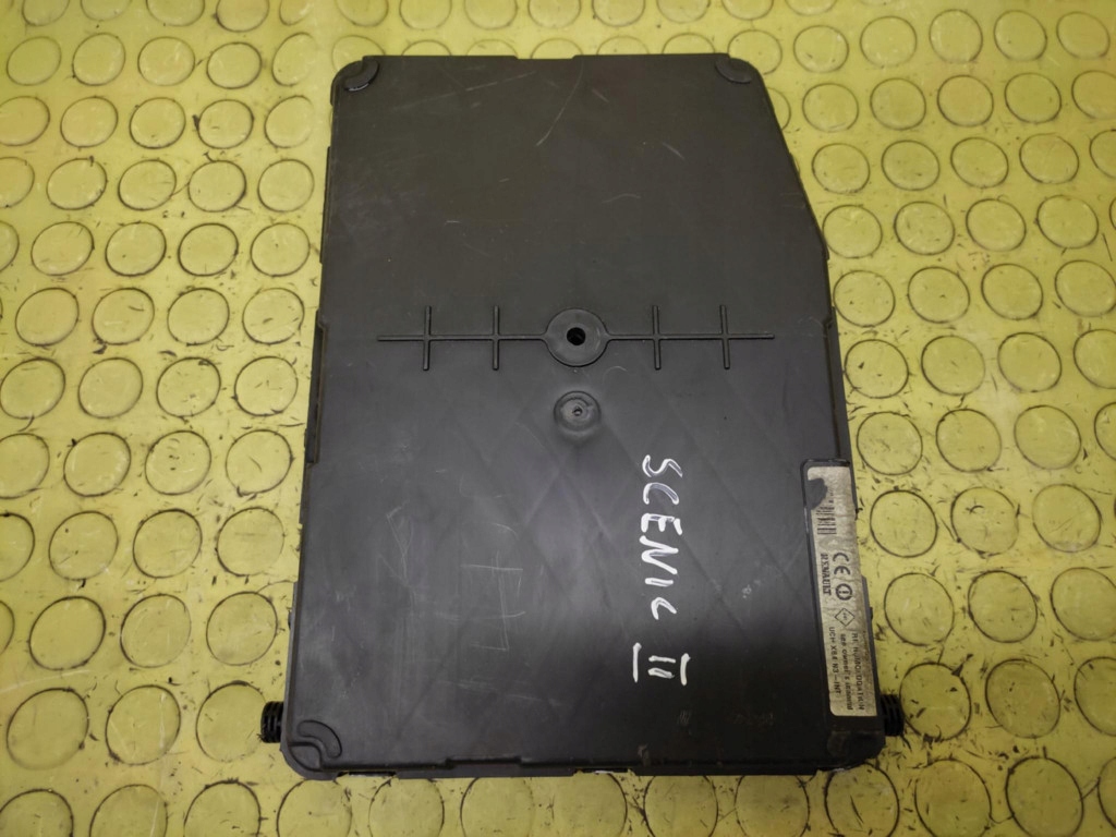 RENAULT SCENIC II module control unit UCH 8200309691