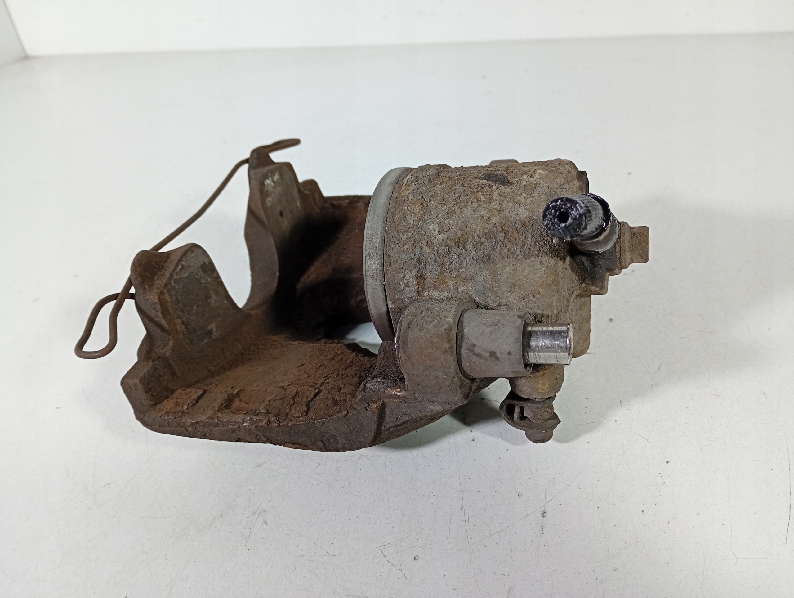 Opel Astra H 1.7 CDTI 04-14 caliper brake right front OE FN357/25