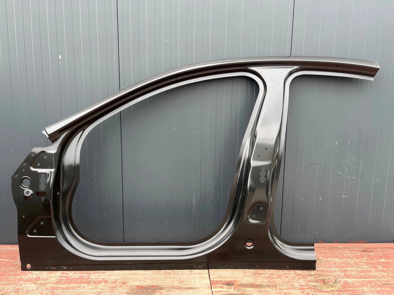 SŁUPEK PRÓG LEWY JAGUAR XF 2021