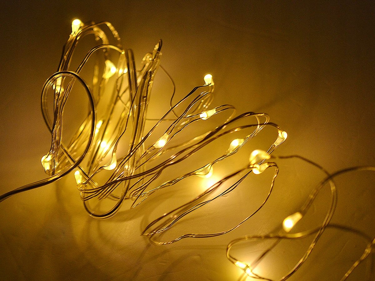 LAMPKI DRUCIKI 50 LED BATERIE BIAŁE ŚWIATŁO Kod producenta ZIMNE CHOINKOWE NA CHOINKĘ STROIK