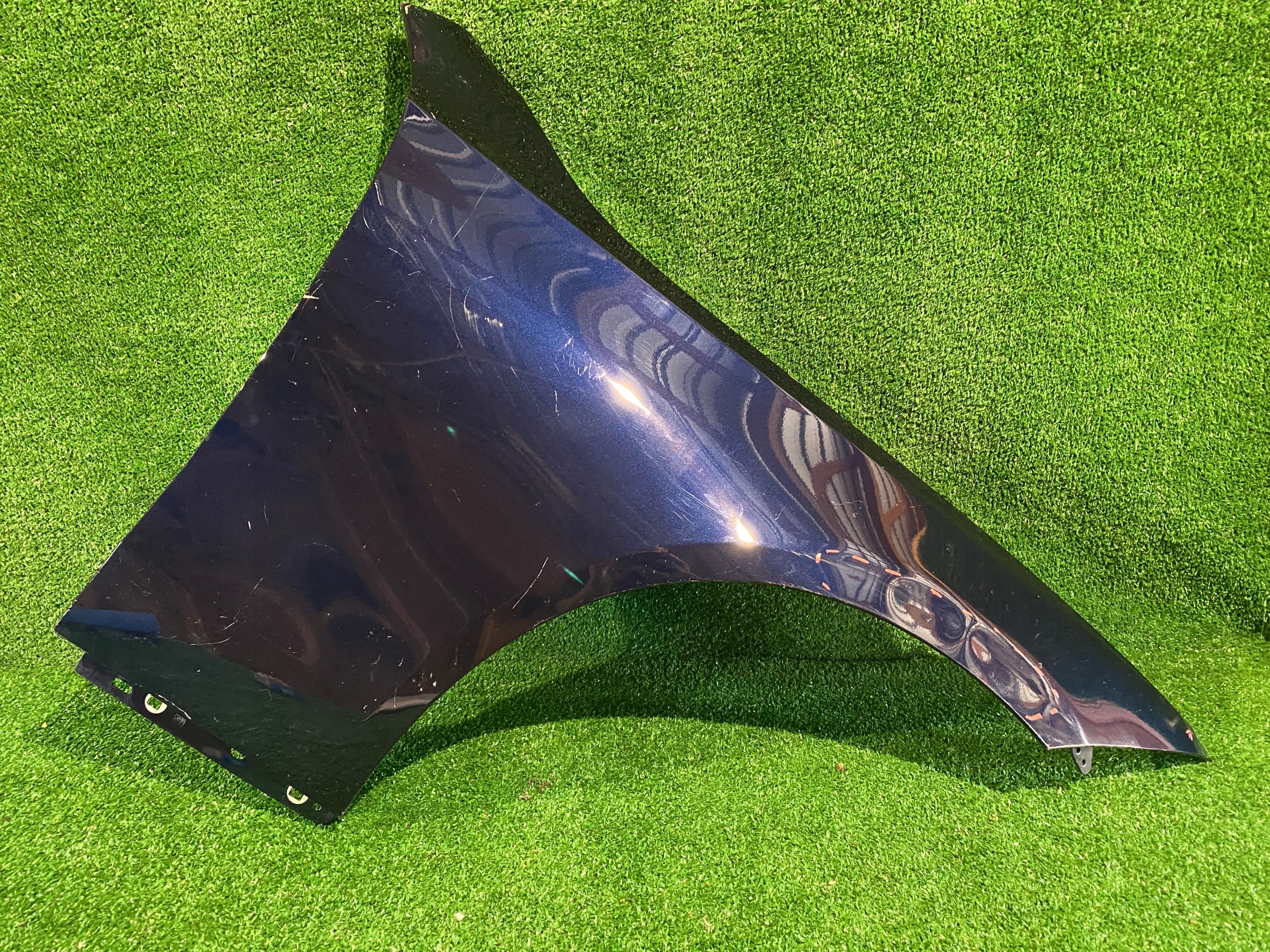 fender front right MERCEDES W206 C-KLASA