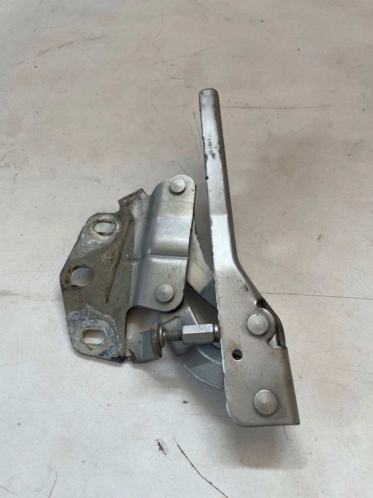 hinge bonnets front front left Volkswagen Passat B7