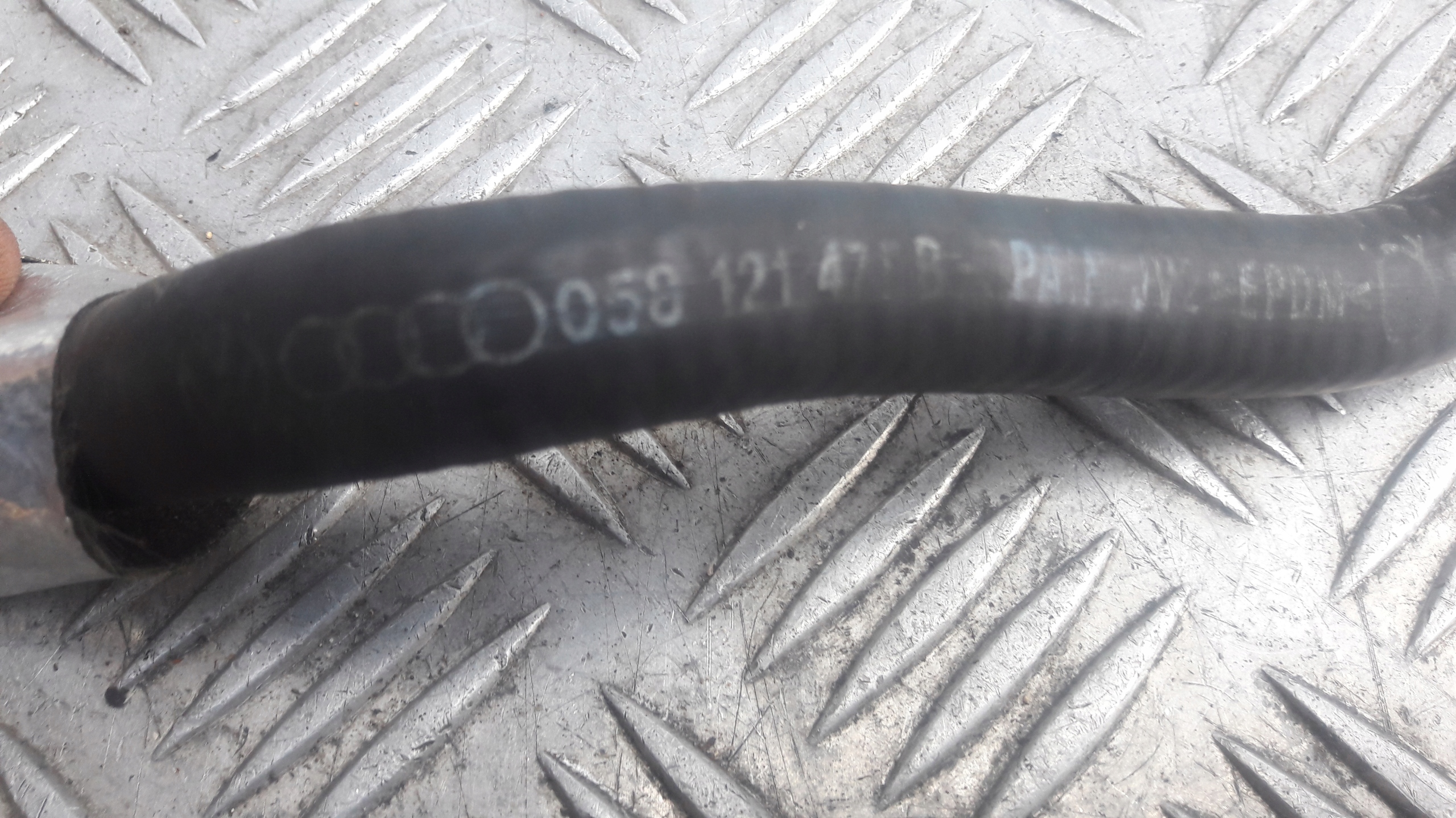 AUDI A6 C5 wiring hose radiator 058121471B