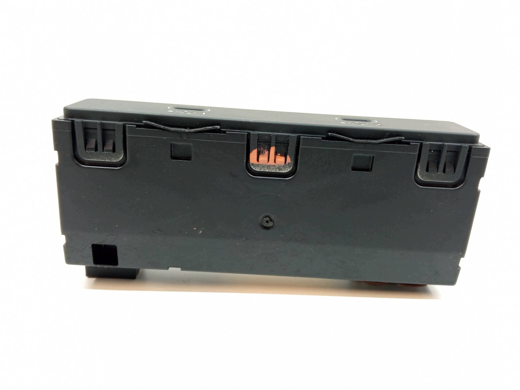 adapter USB 4N035722 Audi A6 V (2018-) C8