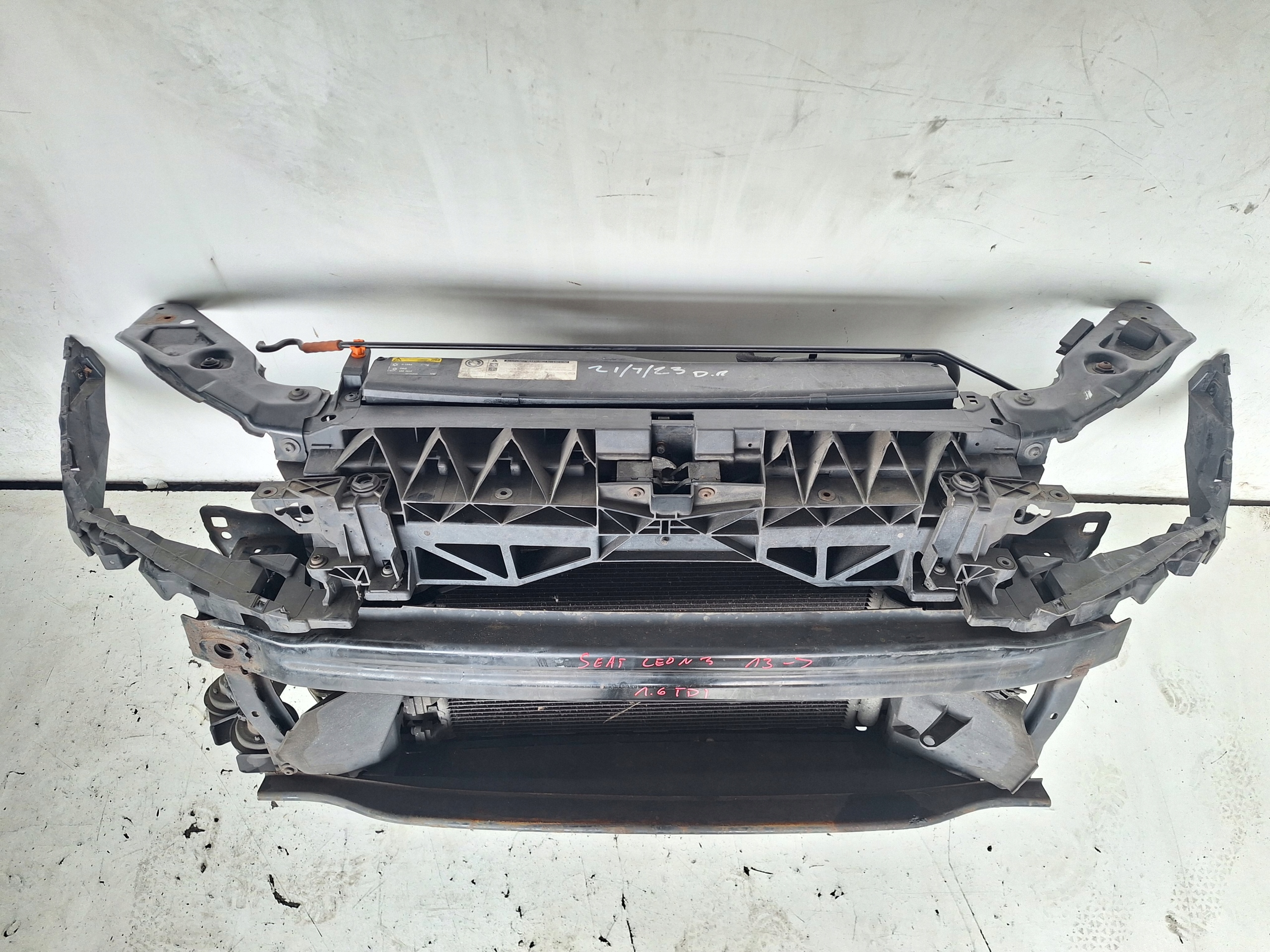 SEAT LEON III 12-17 support panel for radiators 1.6 TDI