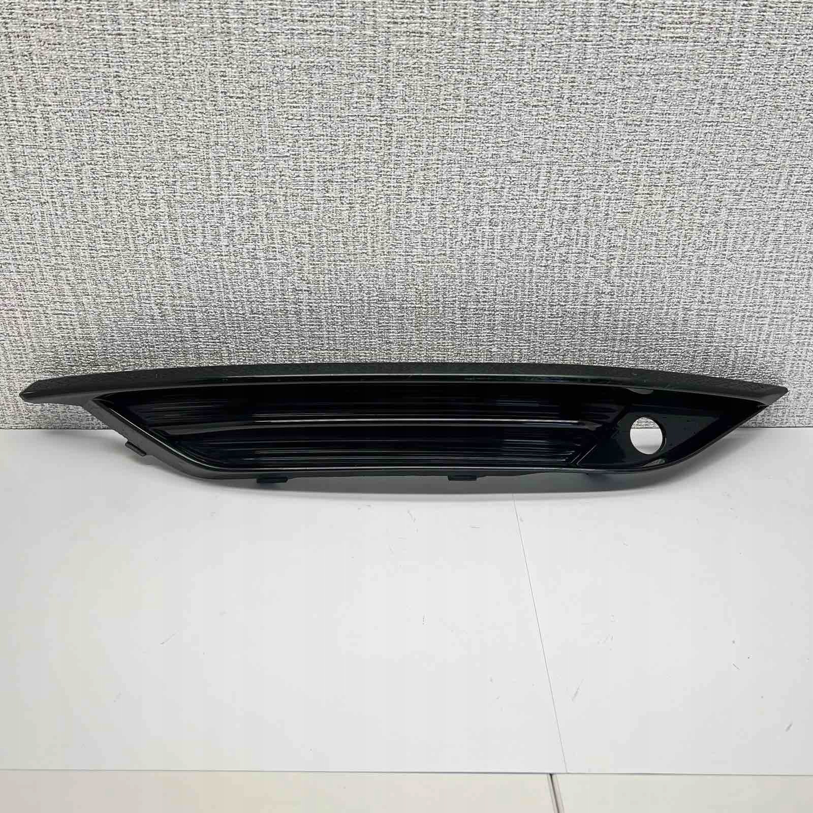 CUPRA ATECA grille pare choc droit avant avant 575807682B