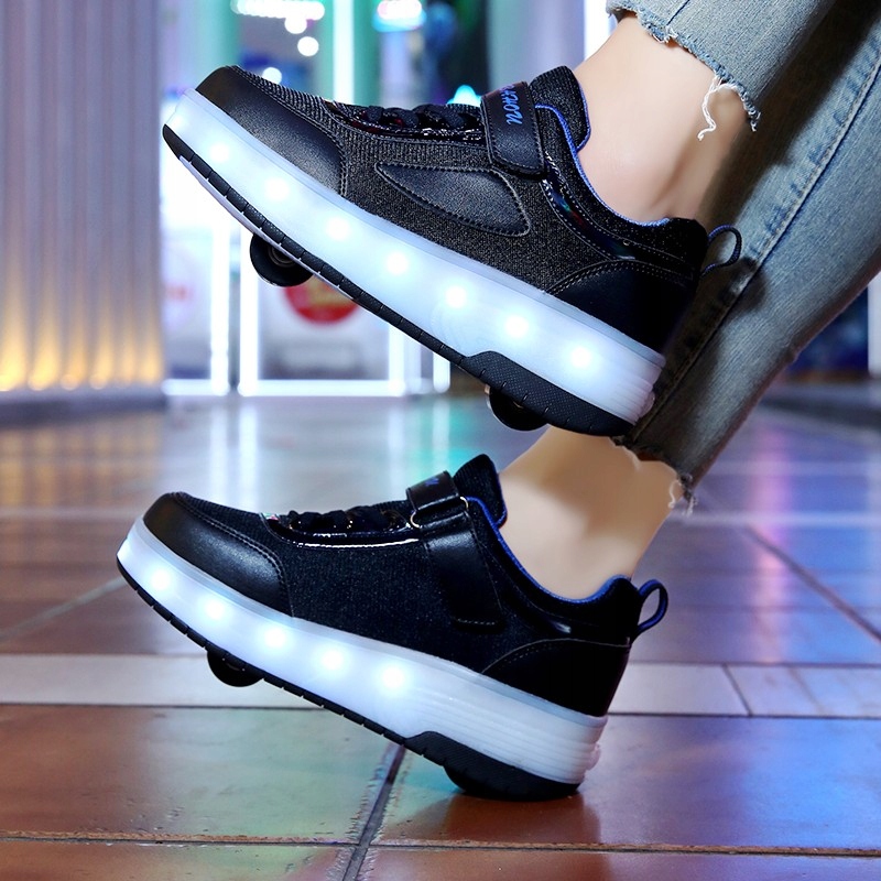 BUTOROLKI BUTY Z ROLKAMI ROLKI WROTKI CZARNE LED Z POLSKI Kolor czarny