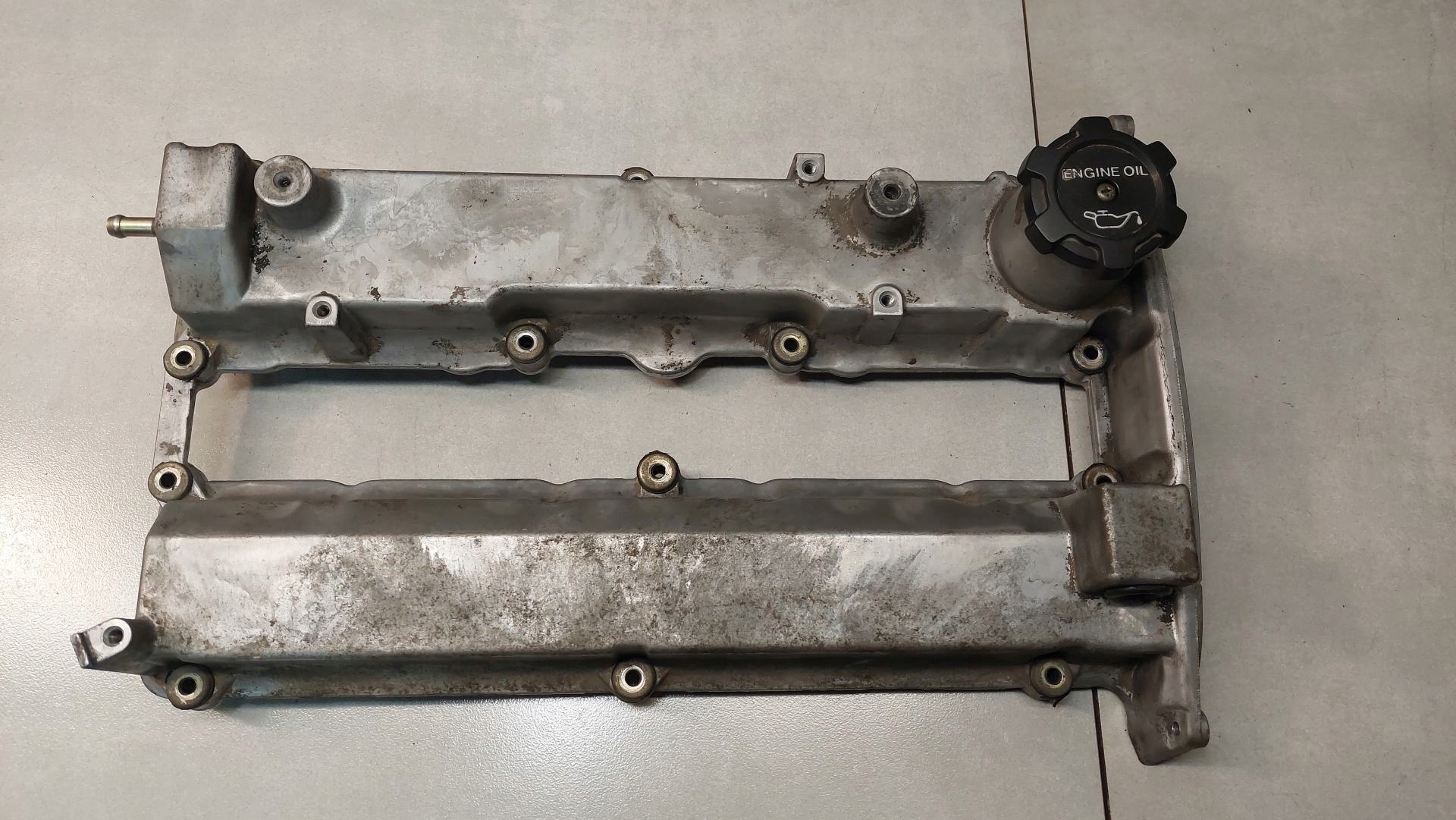 coperchio valvola SPACE WAGON III 2.4 GDI 4G64