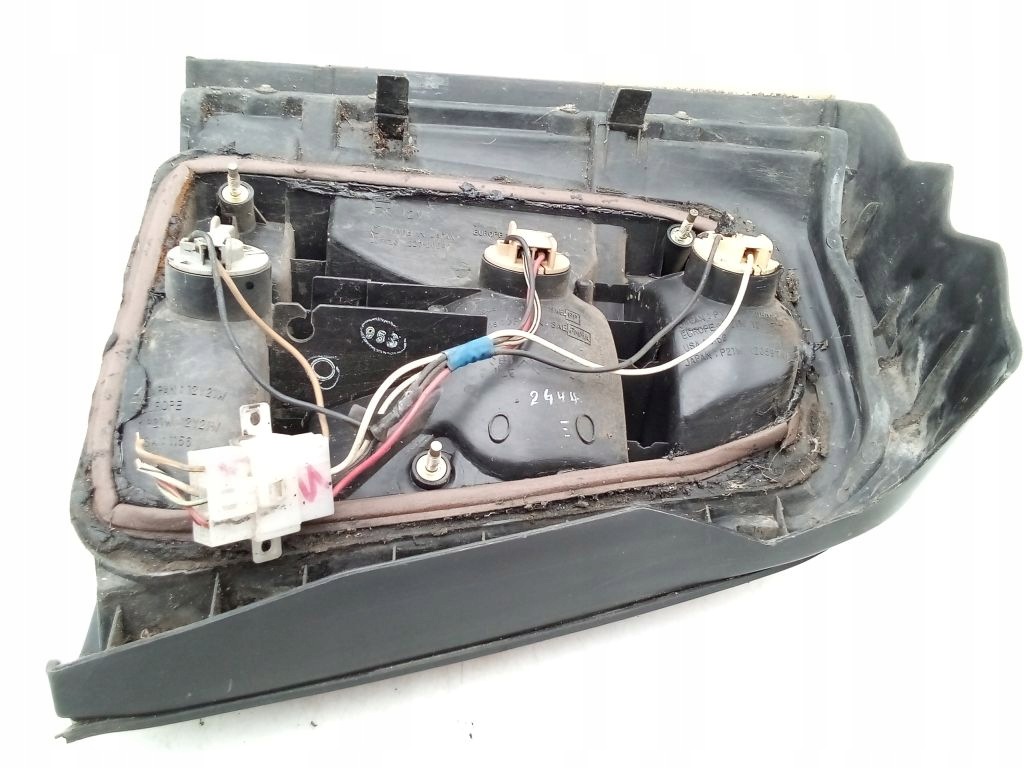 Subaru Forester and 1 light right rear part rear EU
