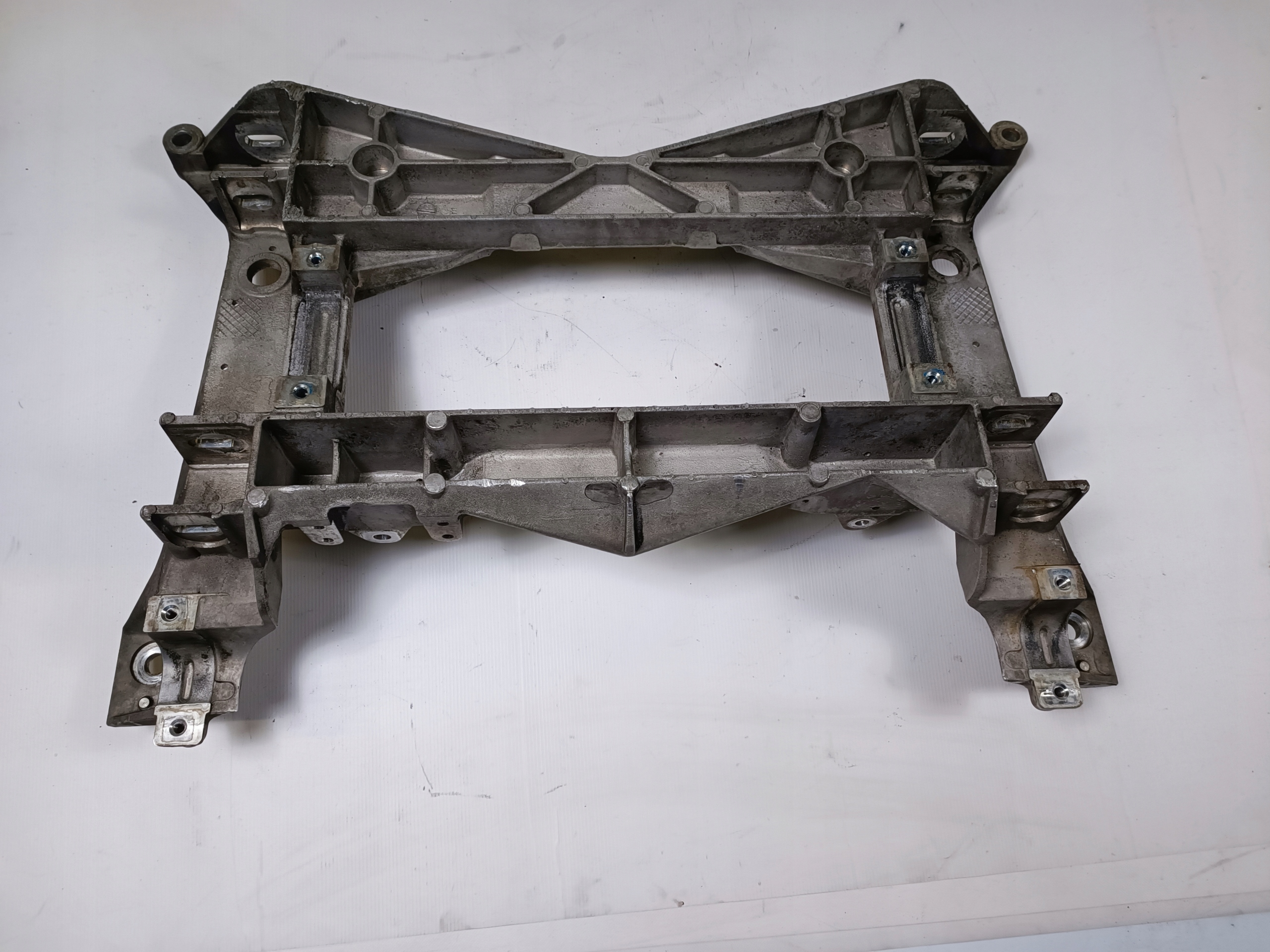 axle beam subframe sider front Chevrolet Corvette C5