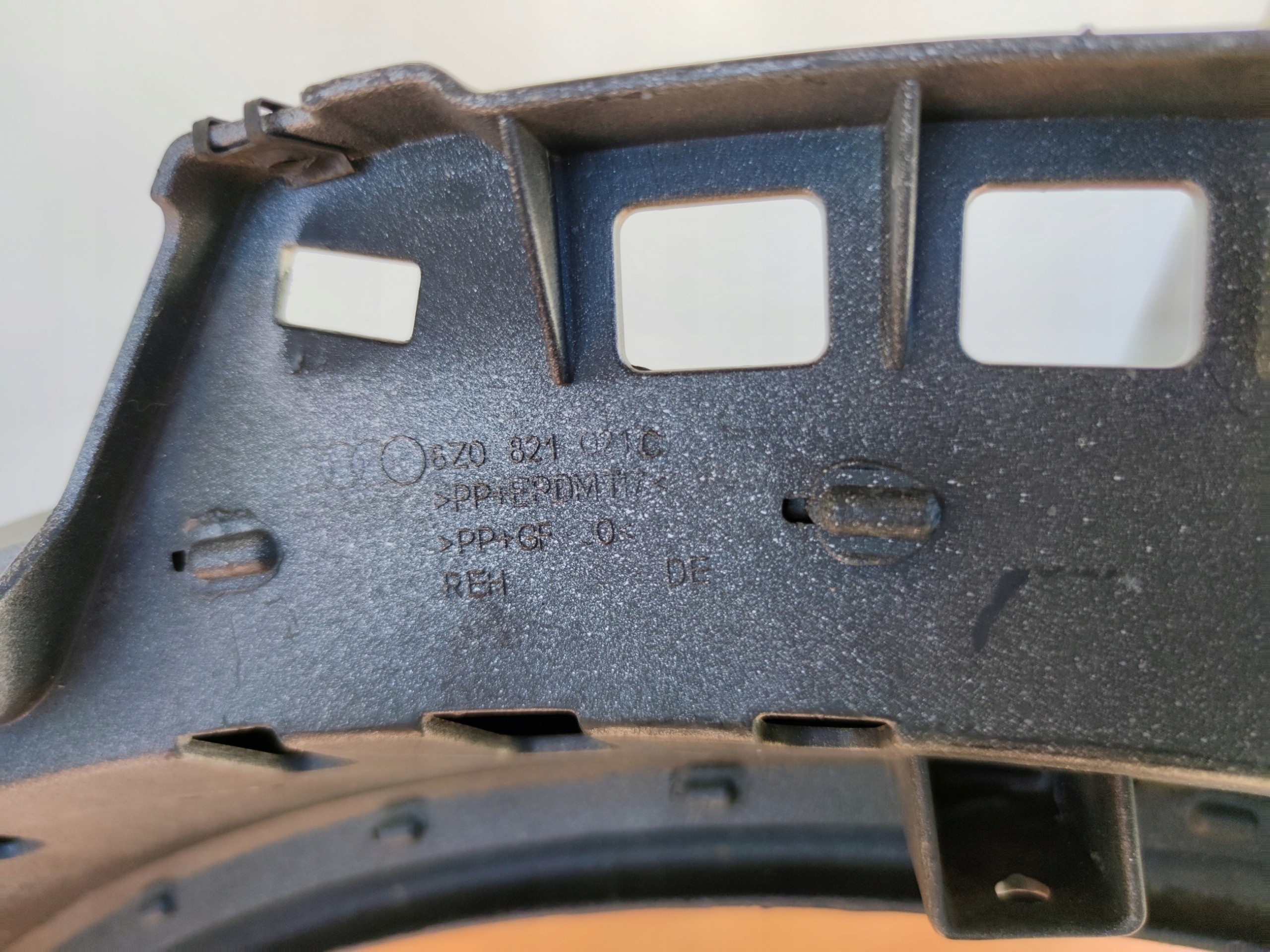 left fender front AUDI A2 8Z0 original LH
