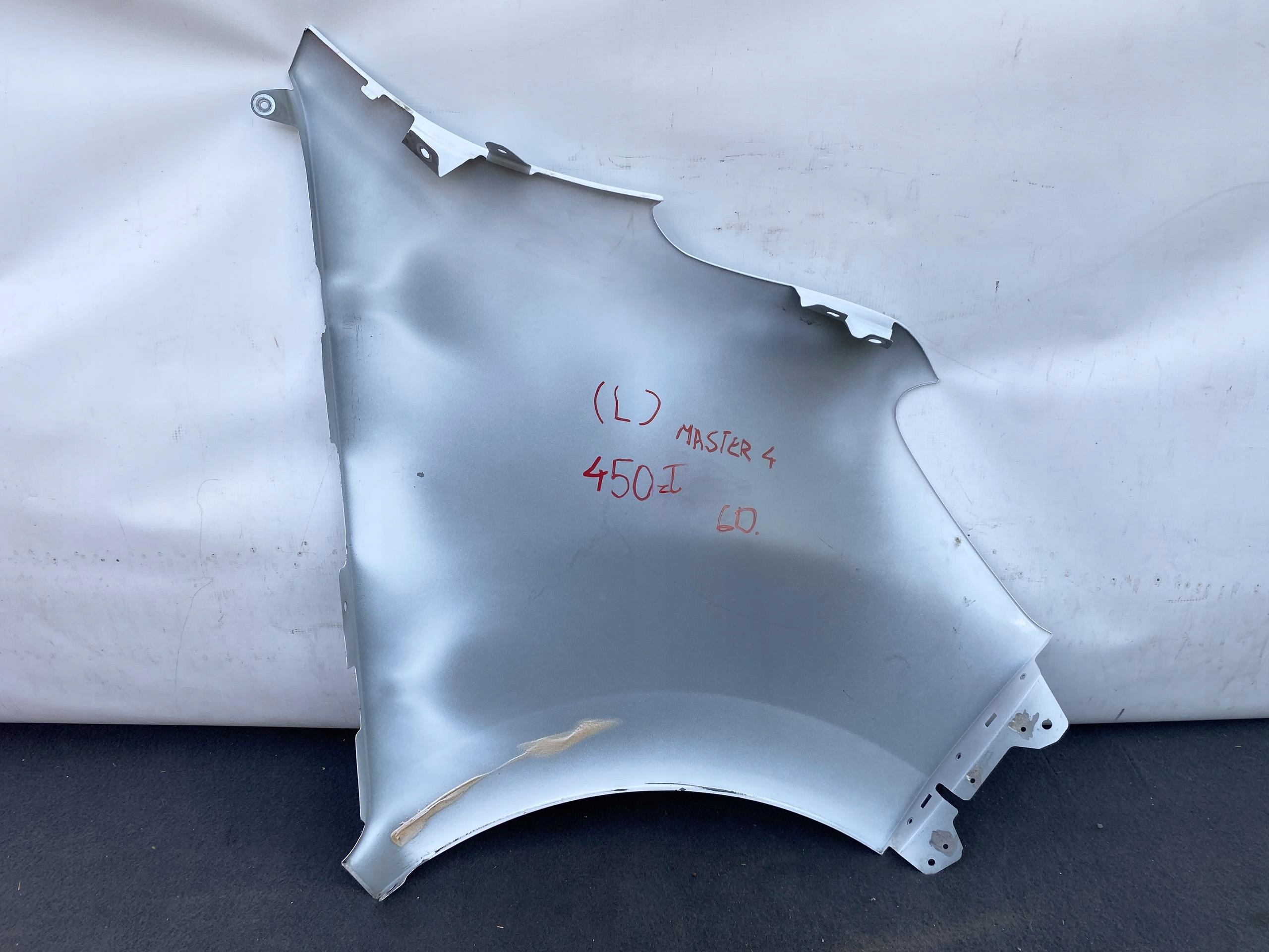 RENAULT MASTER 4 19- fender front front left BIALY 260429002R DEMONTAZ