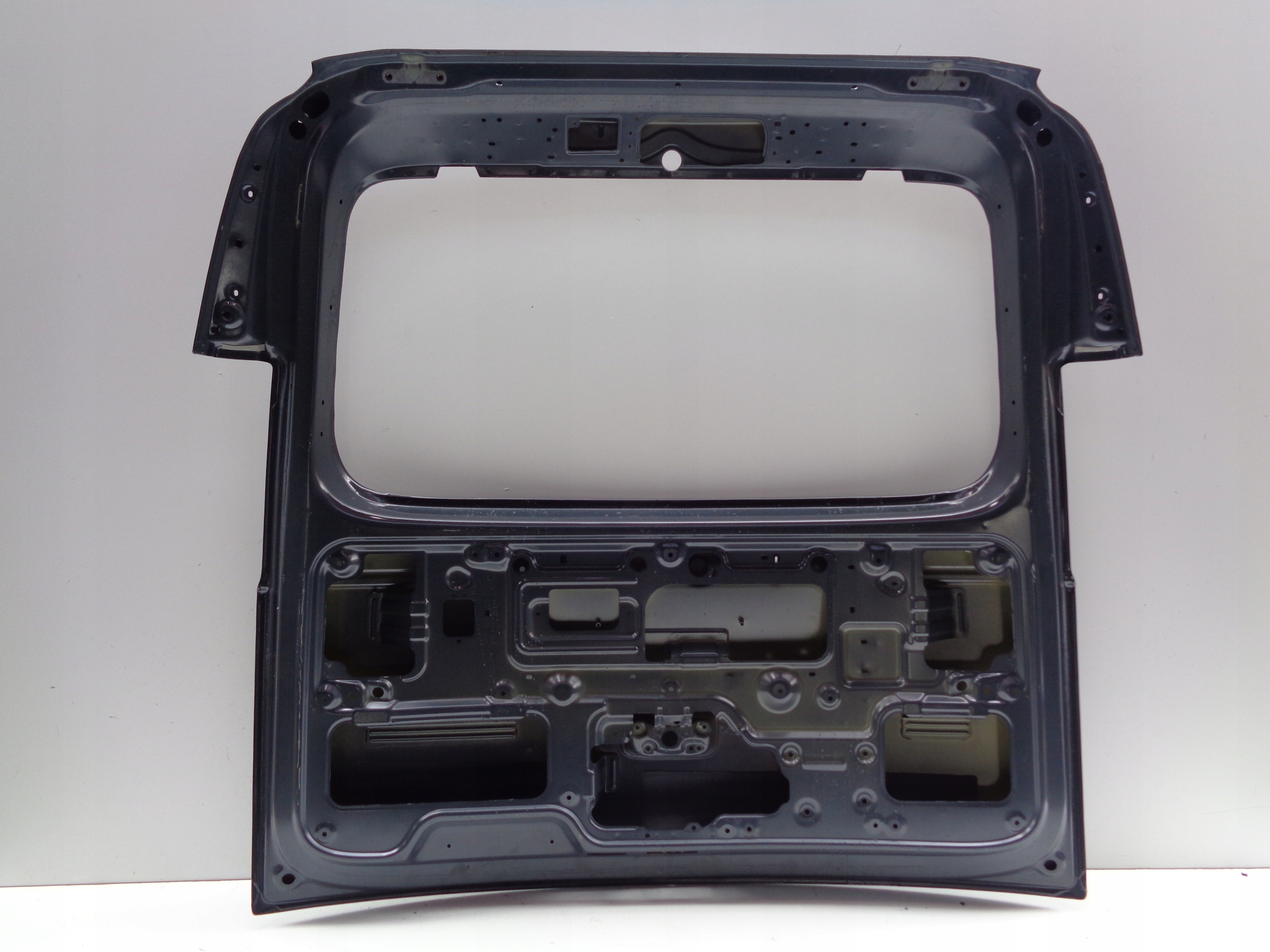 boot doors HYUNDAI STARIA 21- NR 48538