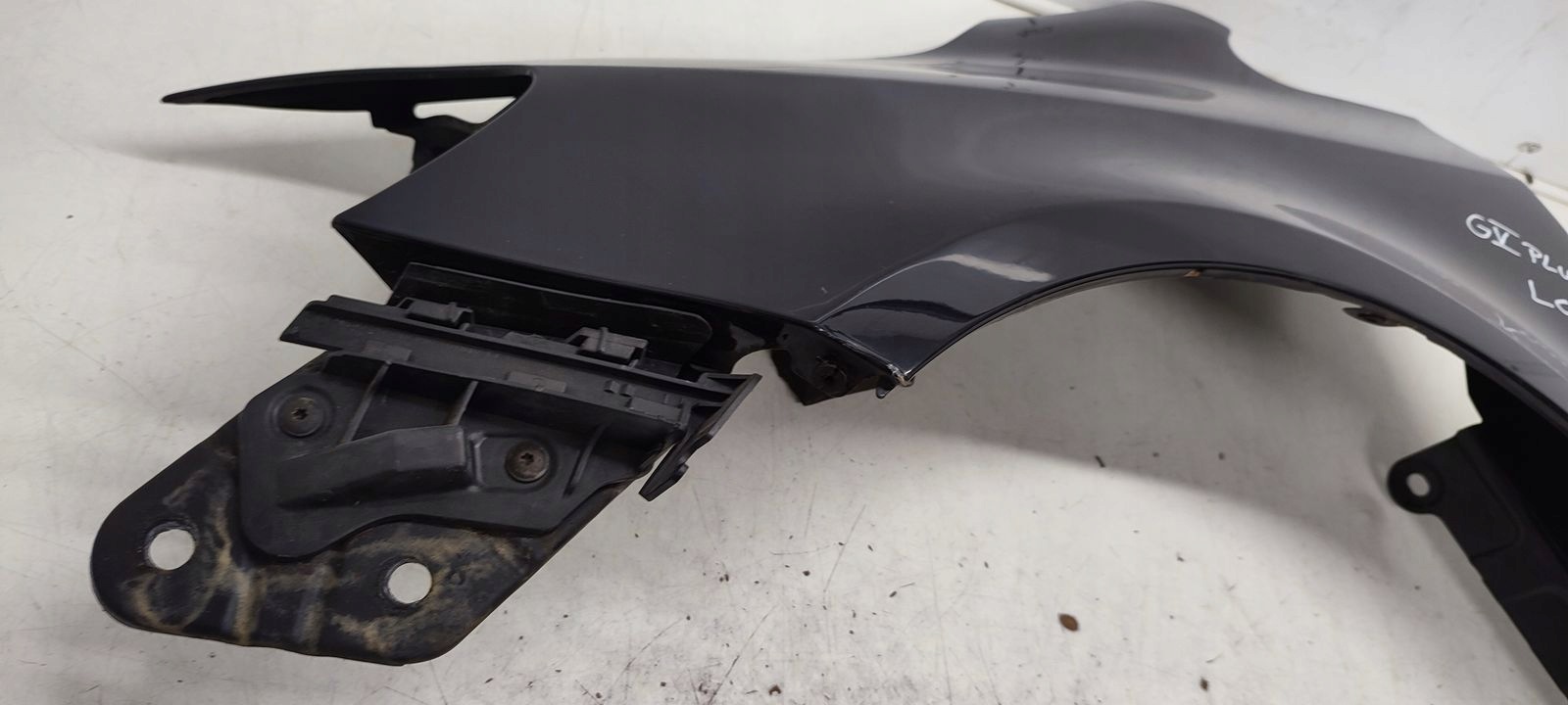 fender left front front VW Golf VI plus LC9X