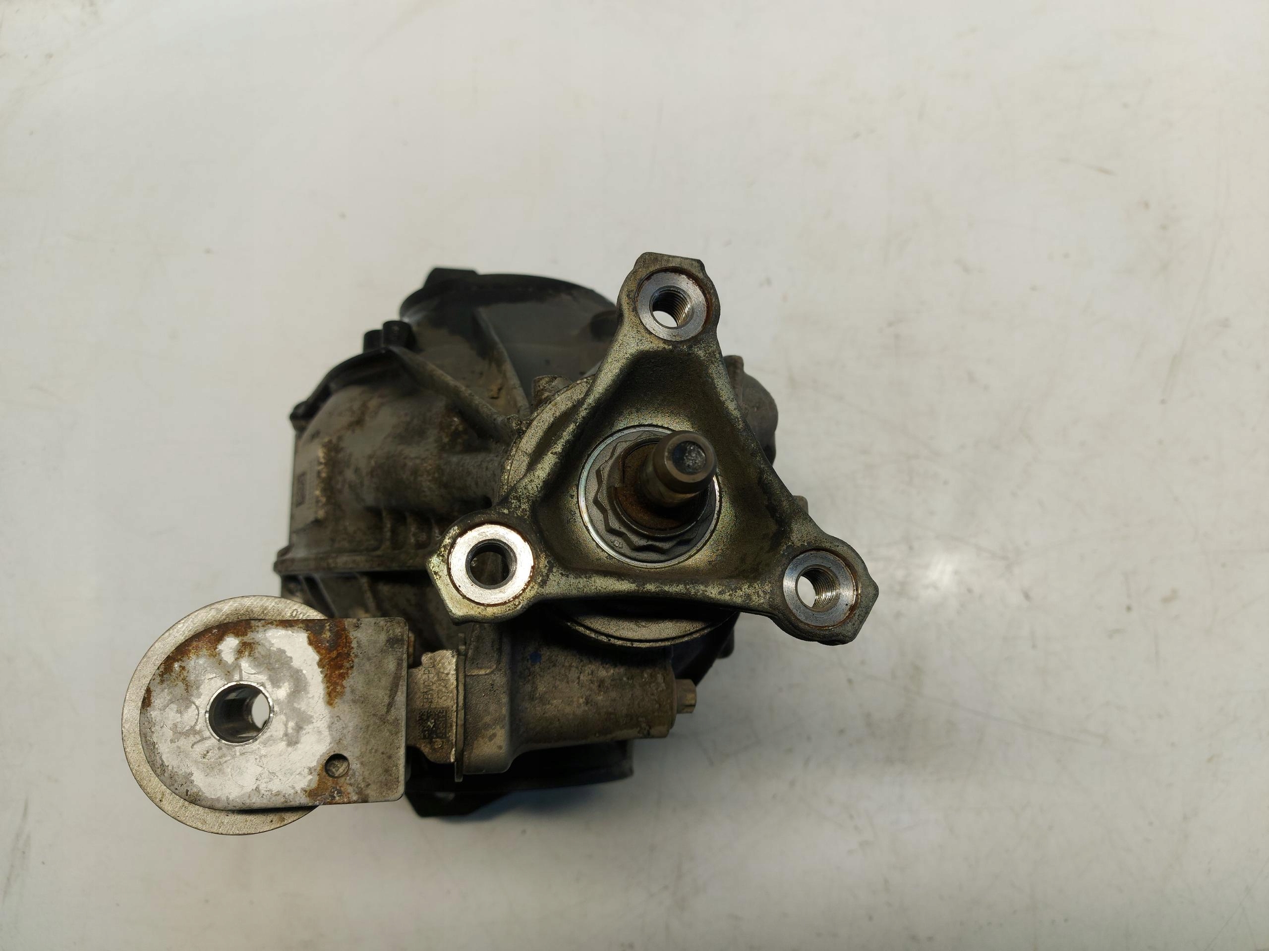 Mercedes W253 GLC differential diff rear part 2133502408