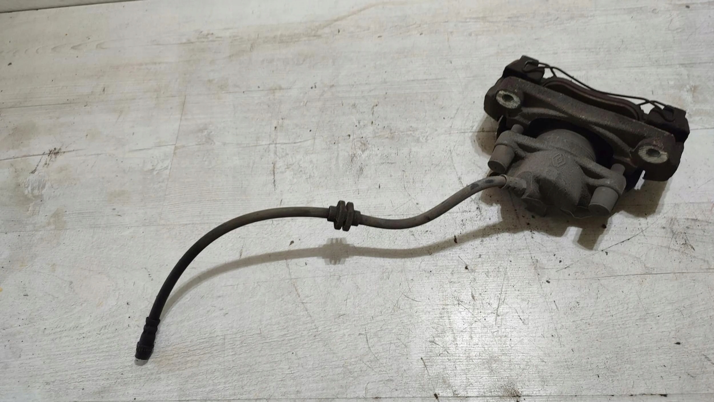 Renault Captur 2015 front side right caliper