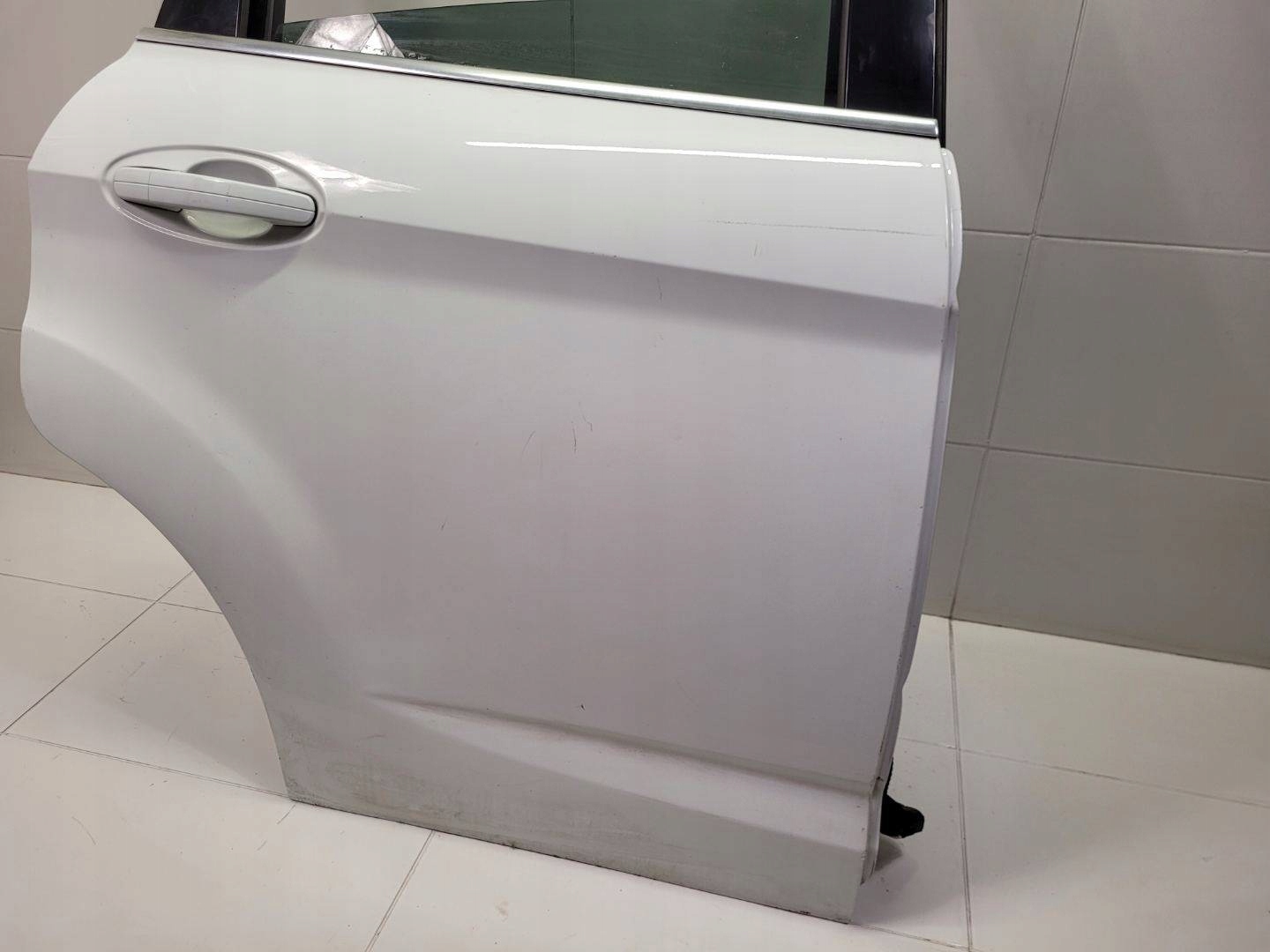 Portière Arrière Droit Bouche buse Ford C-Max 2 2015