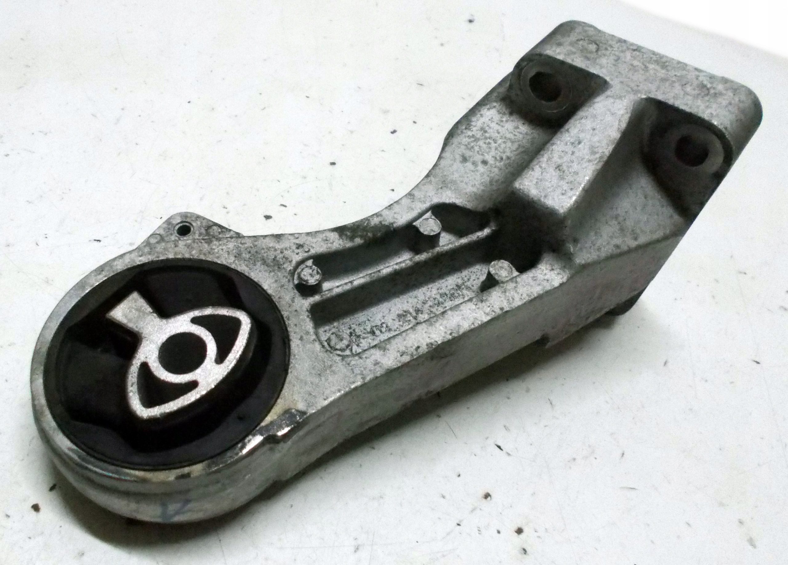 RENAULT MASTER III 2.3 DCI holder engine mount left side