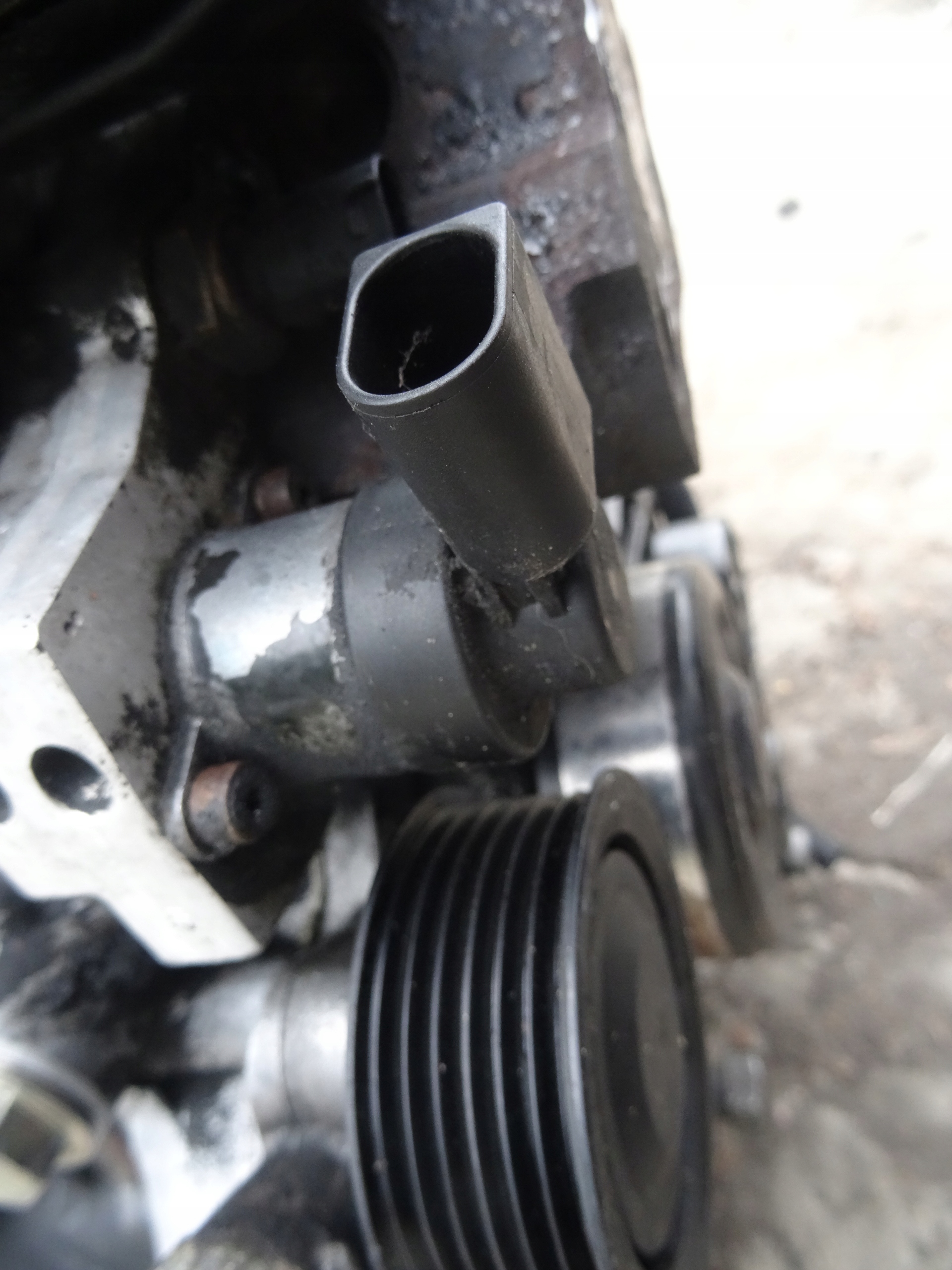 W211 2.7CDI 02' ZAWÓR CZUJNIK PALIWA Numer katalogowy części W211 2.7CDI 02' ZAWÓR CZUJNIK PALIWA