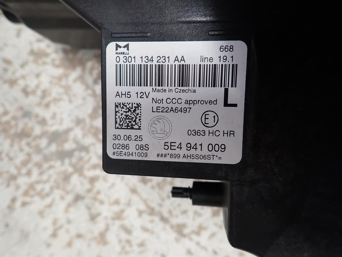 light front front left SKODA OCTAVIA IV LIFT 2024- FULL LED 5E4941009
