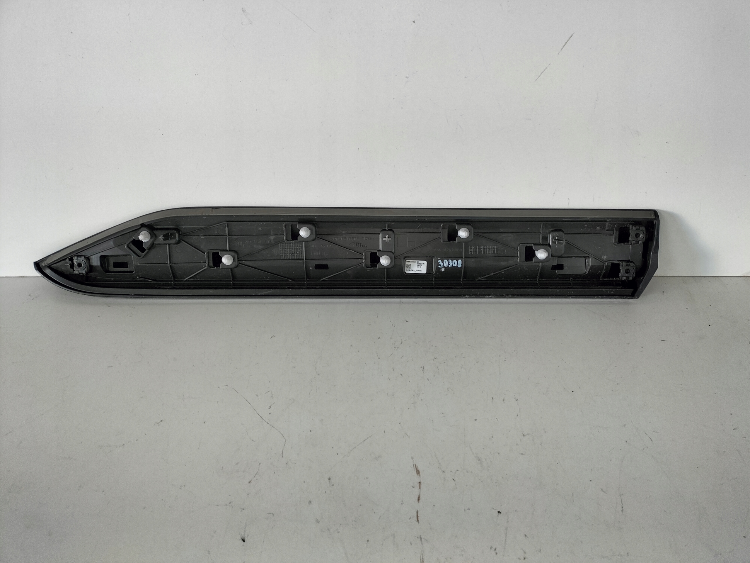 moulding door rear part left SKODA SUPERB III 15