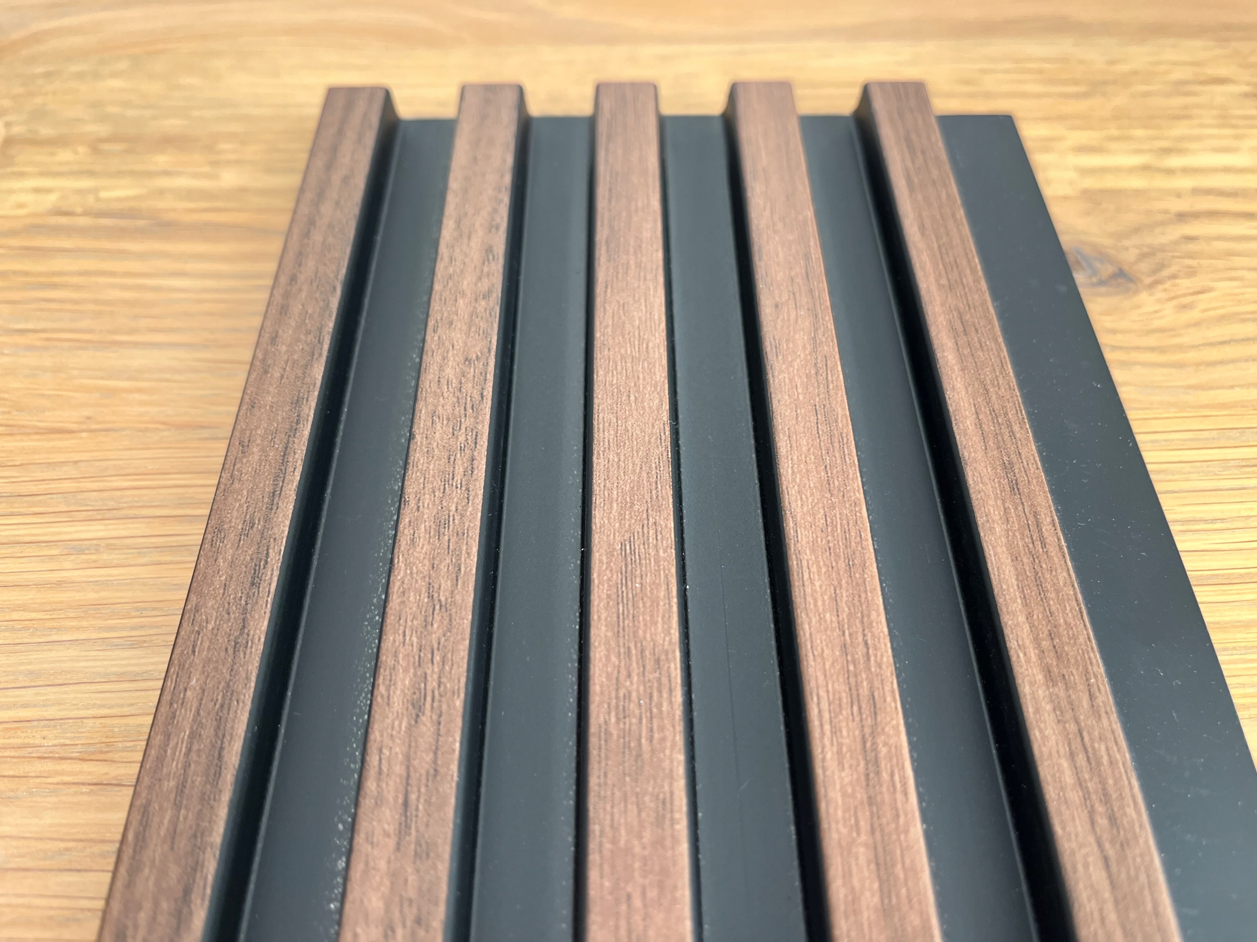 Panele ścienne LAMELE dekoracyjne Dąb Ciemny L0104 Grubość 12 mm