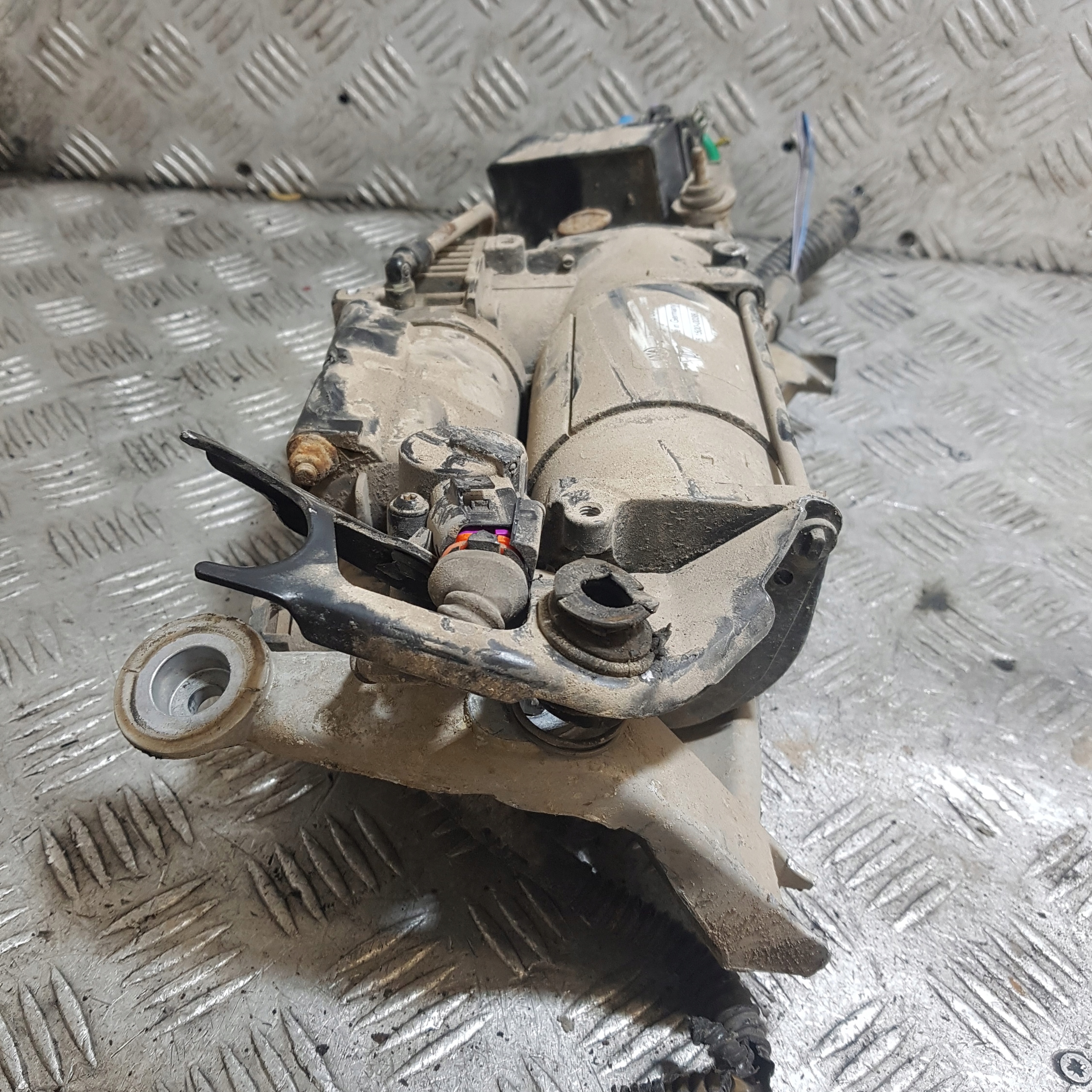 compressor compressor; air VOLKSWAGEN TOUAREG 7L0616006E 0010643
