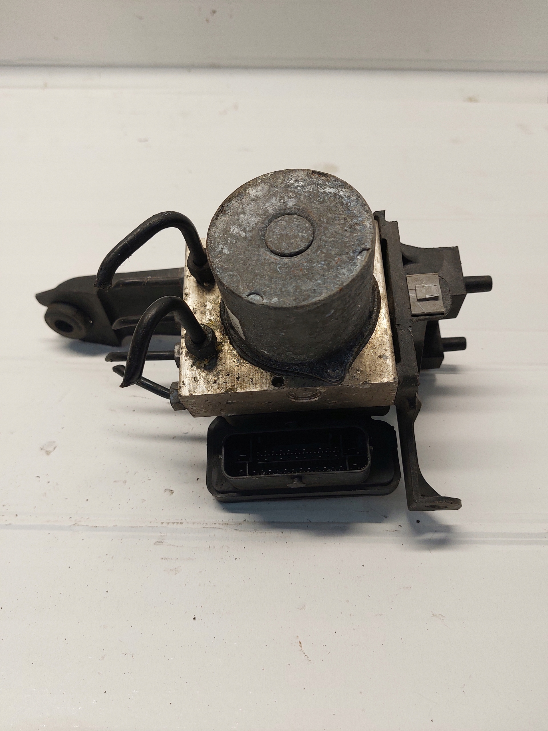 pump ABS OPEL ASTRA K 39030773 A2F