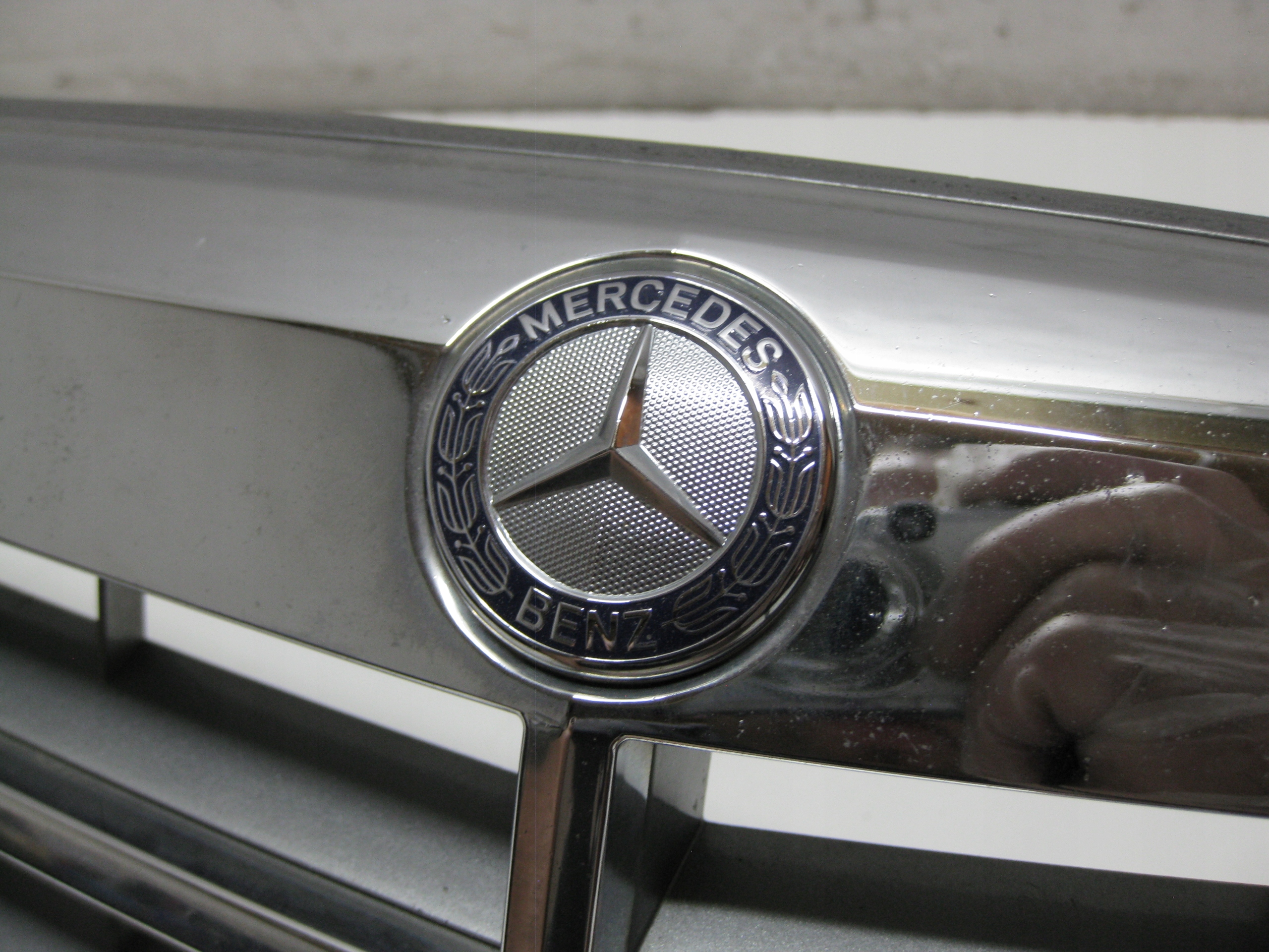 MERCEDES W204 11R front PREKLADgrill A2048801483