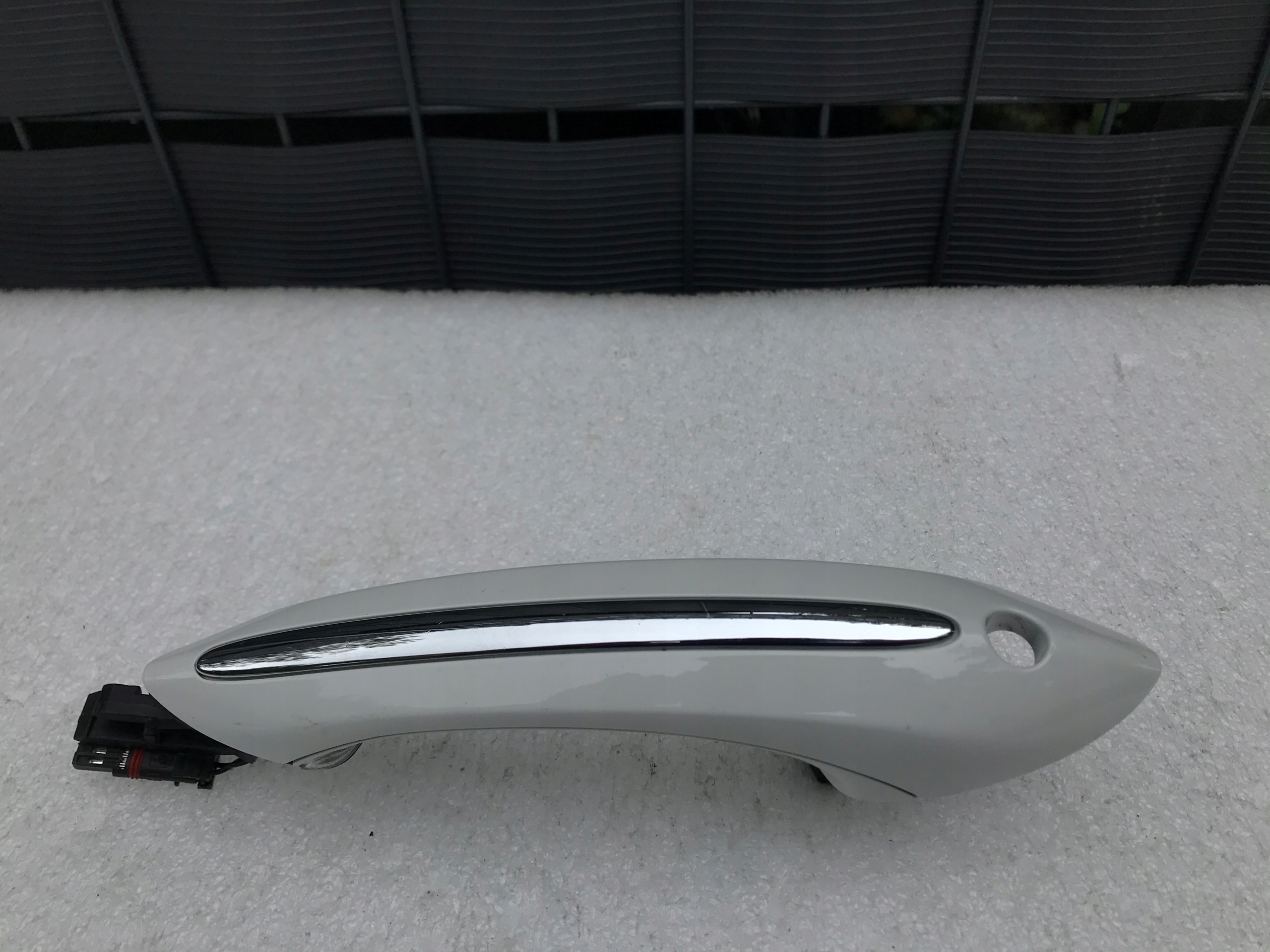 BMW 7 F01 LEWA KLAMKA KOMFORT LED PRZOD 2008