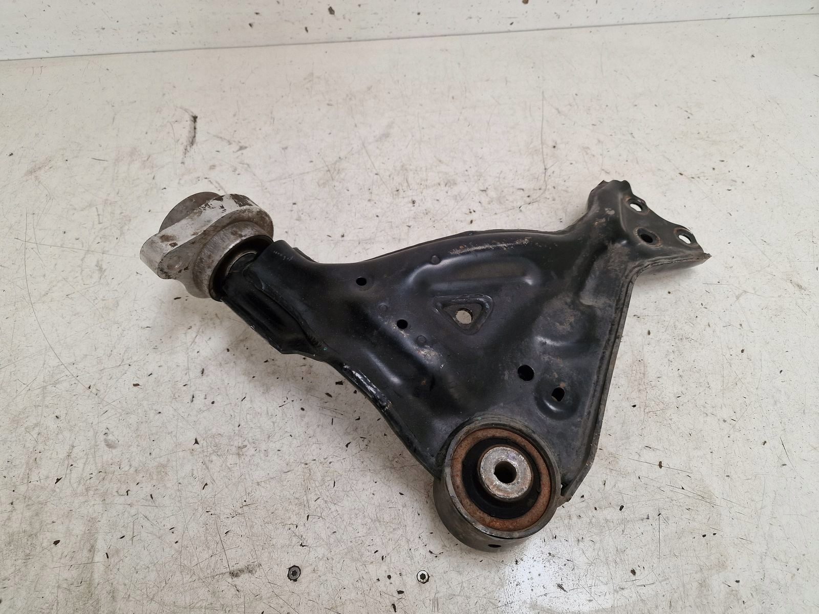 arm front front left Mercedes Vito W639