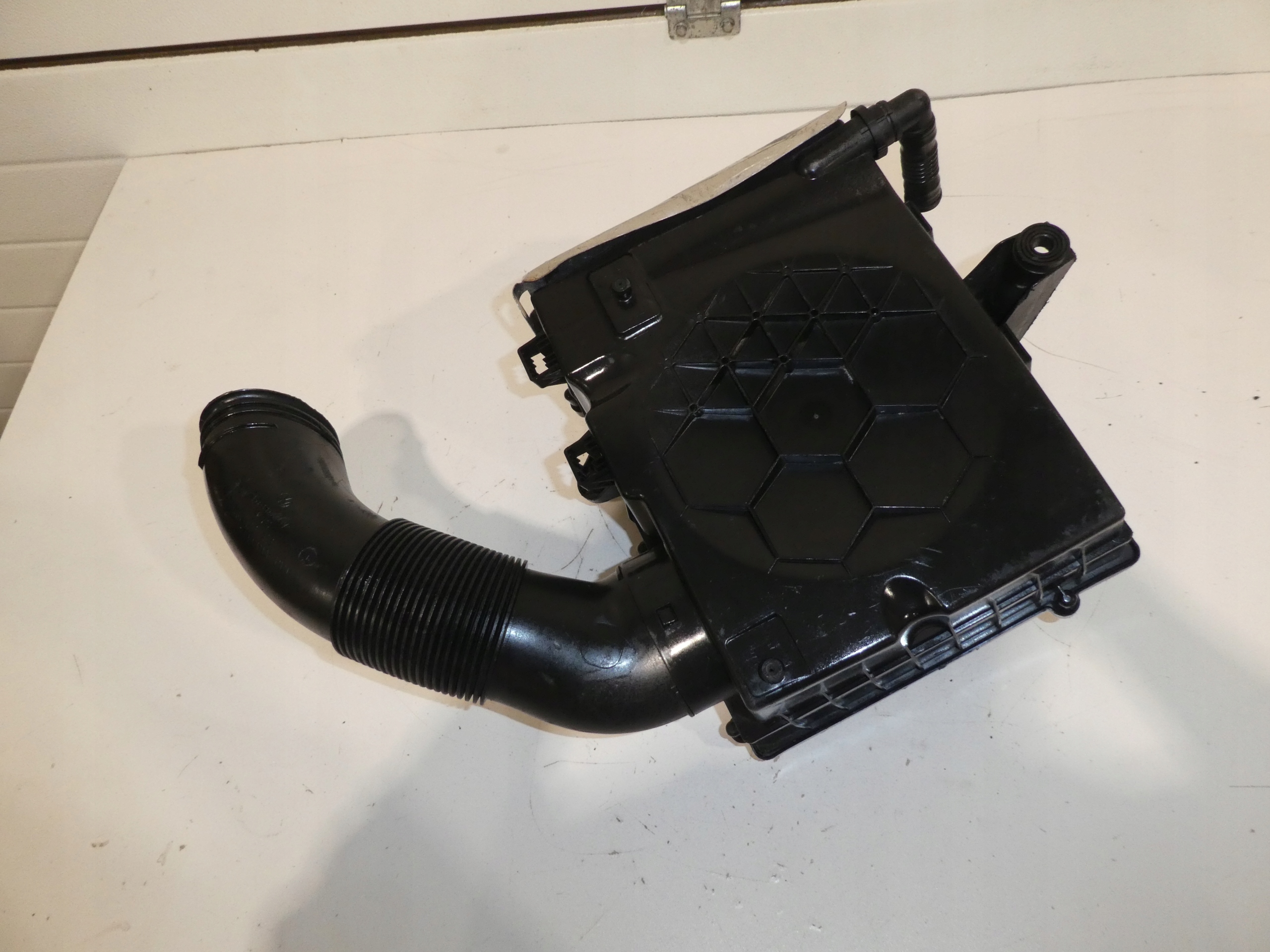 VW AMAROK 3.0 TDI FILTER luft 2H6129607