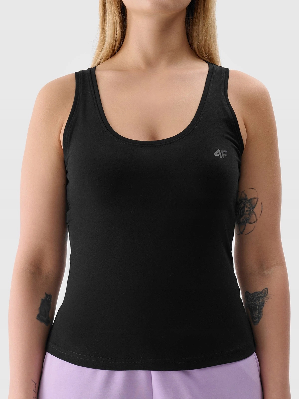 4F TOP DAMSKI KOSZULKA BEZ RĘKAWÓW TSLEF041 CZARNA XS Rozmiar XS