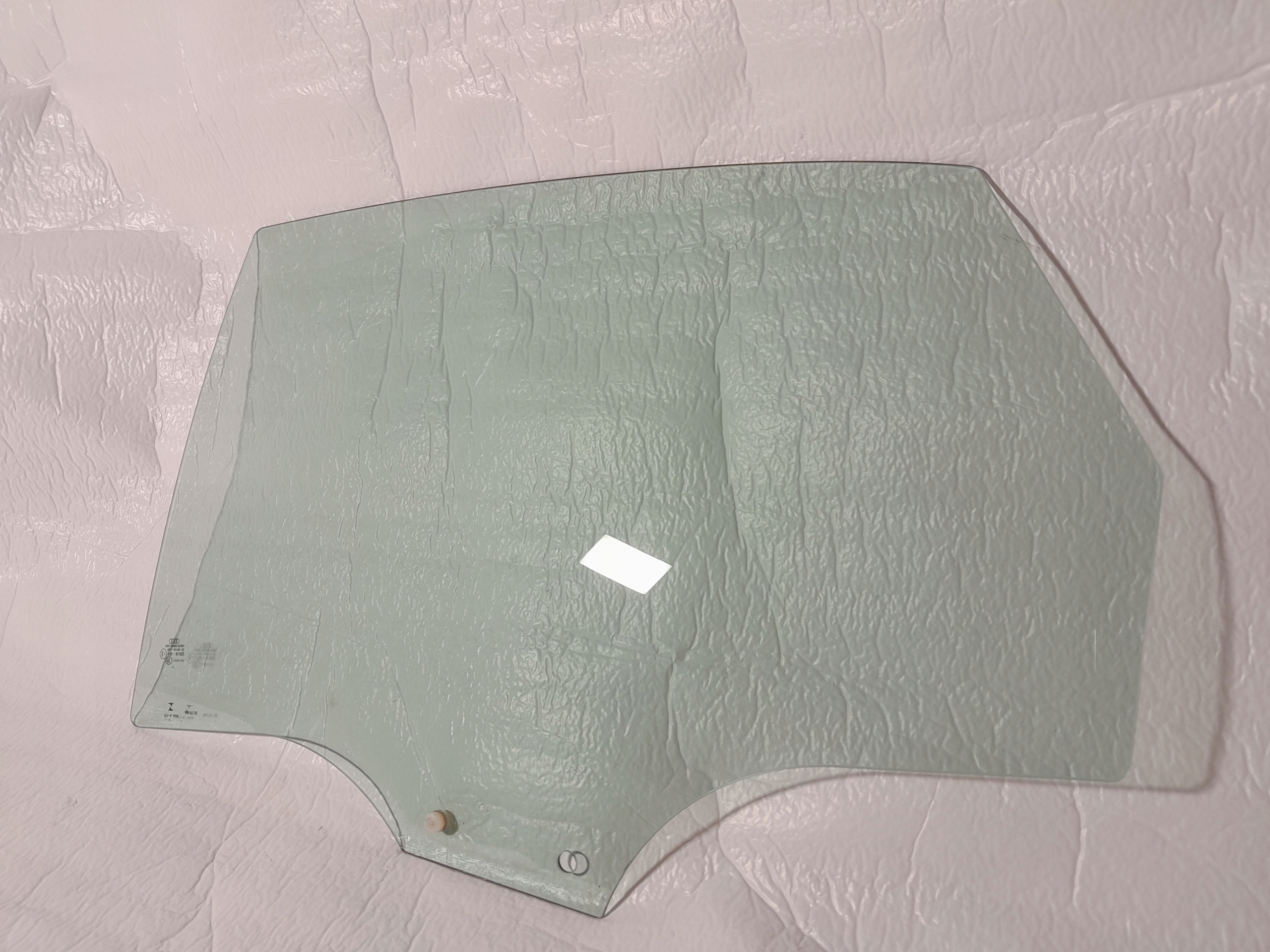 AUDI A4 B9 window left rear part 15R 8W5845205