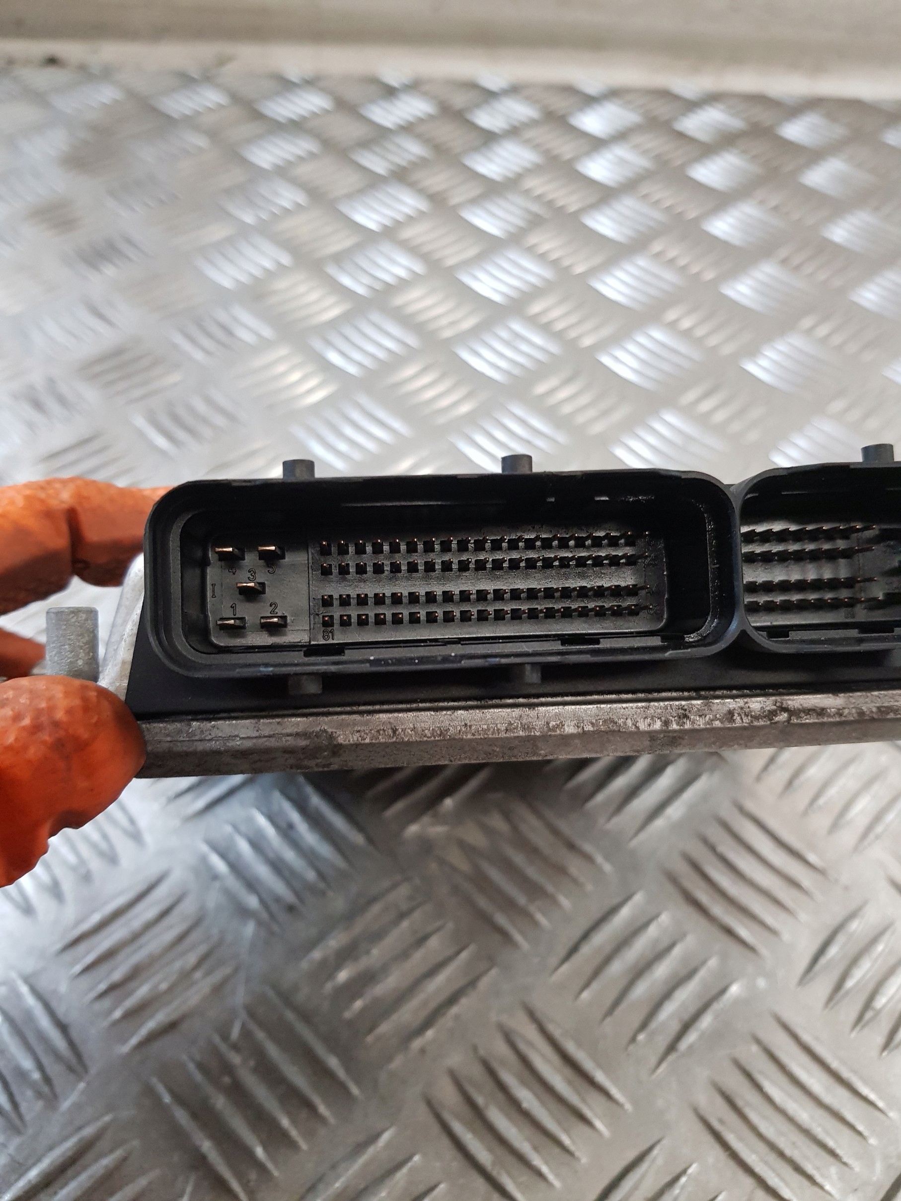 control unit of the engine P56041700BB 0281010291 JEEP CHEROKEE 2.5D 02R
