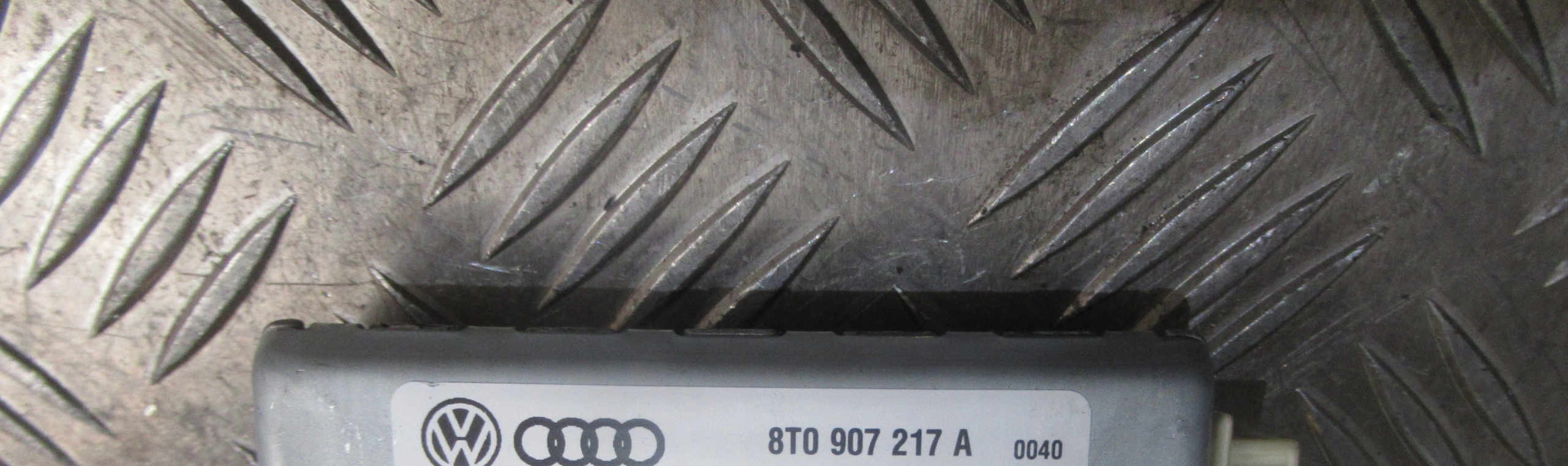 STEROWNIK MODUL KAMERA ASYSTENT PASA RUCHU AUDI A4 A5 RS4 RS5 8T0907217A Numer katalogowy części 8T0907217A