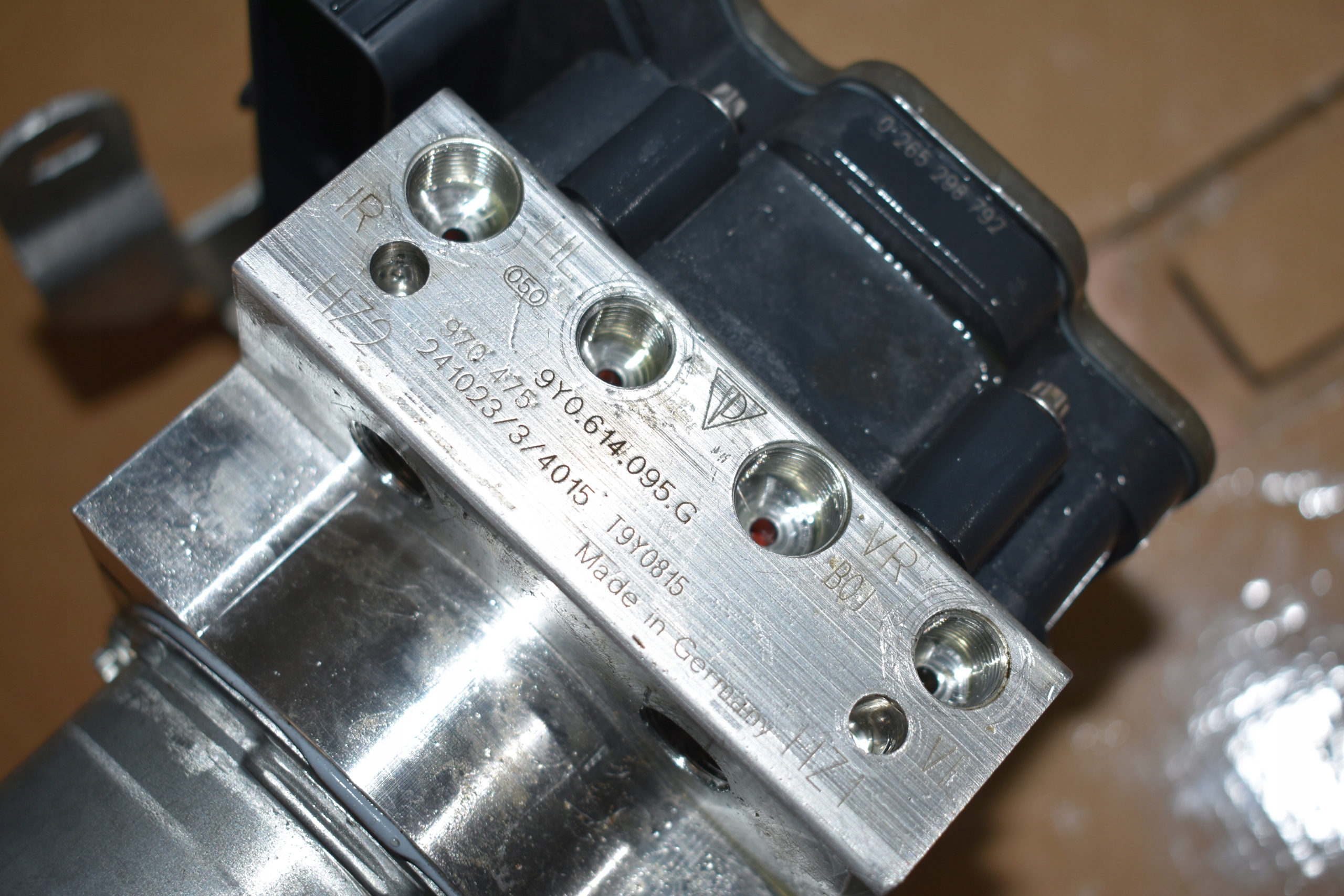 IDEALNY control unit pump ABS PORSCHE CAYENNE 9Y LIFT 1