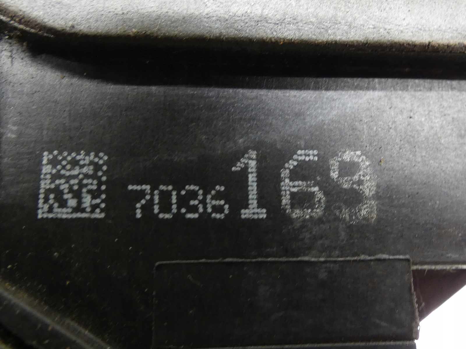 lock door front left front BMW Z4 E85 7 PIN 7036169