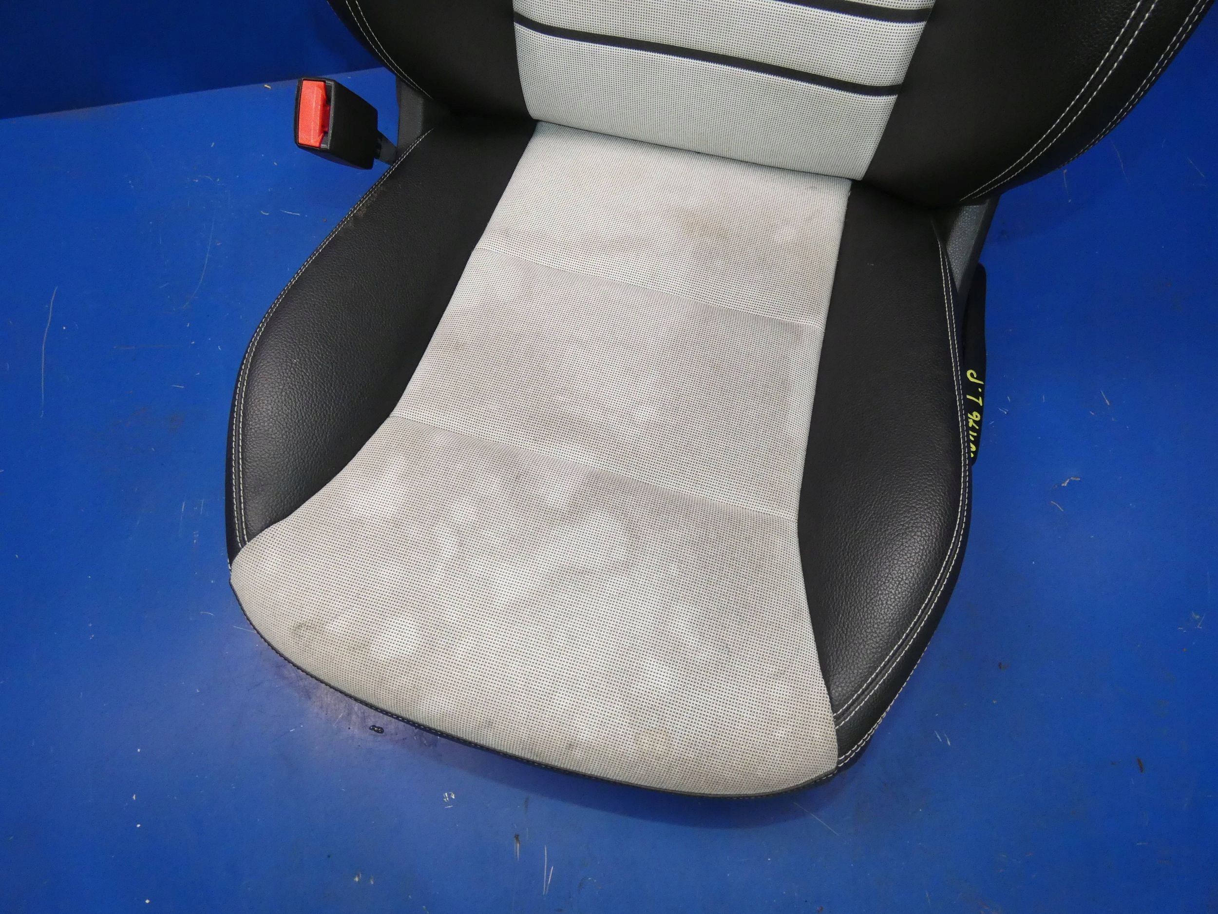 MERCEDES A KLASA W176 seat driver´s left front front