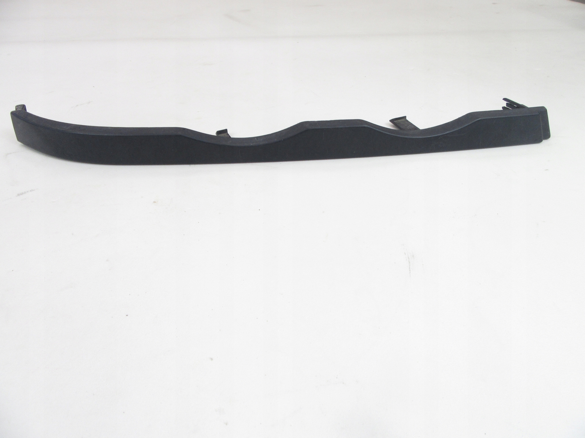 moulding below lampe brewka right BMW e46 before lift