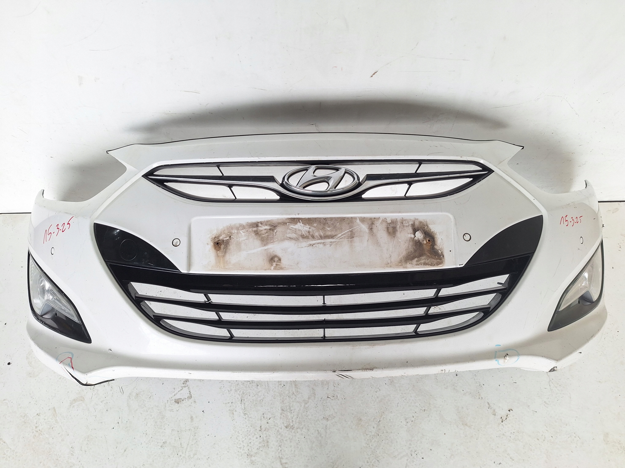 HYUNDAI I40 12-15 bumper + PDC
